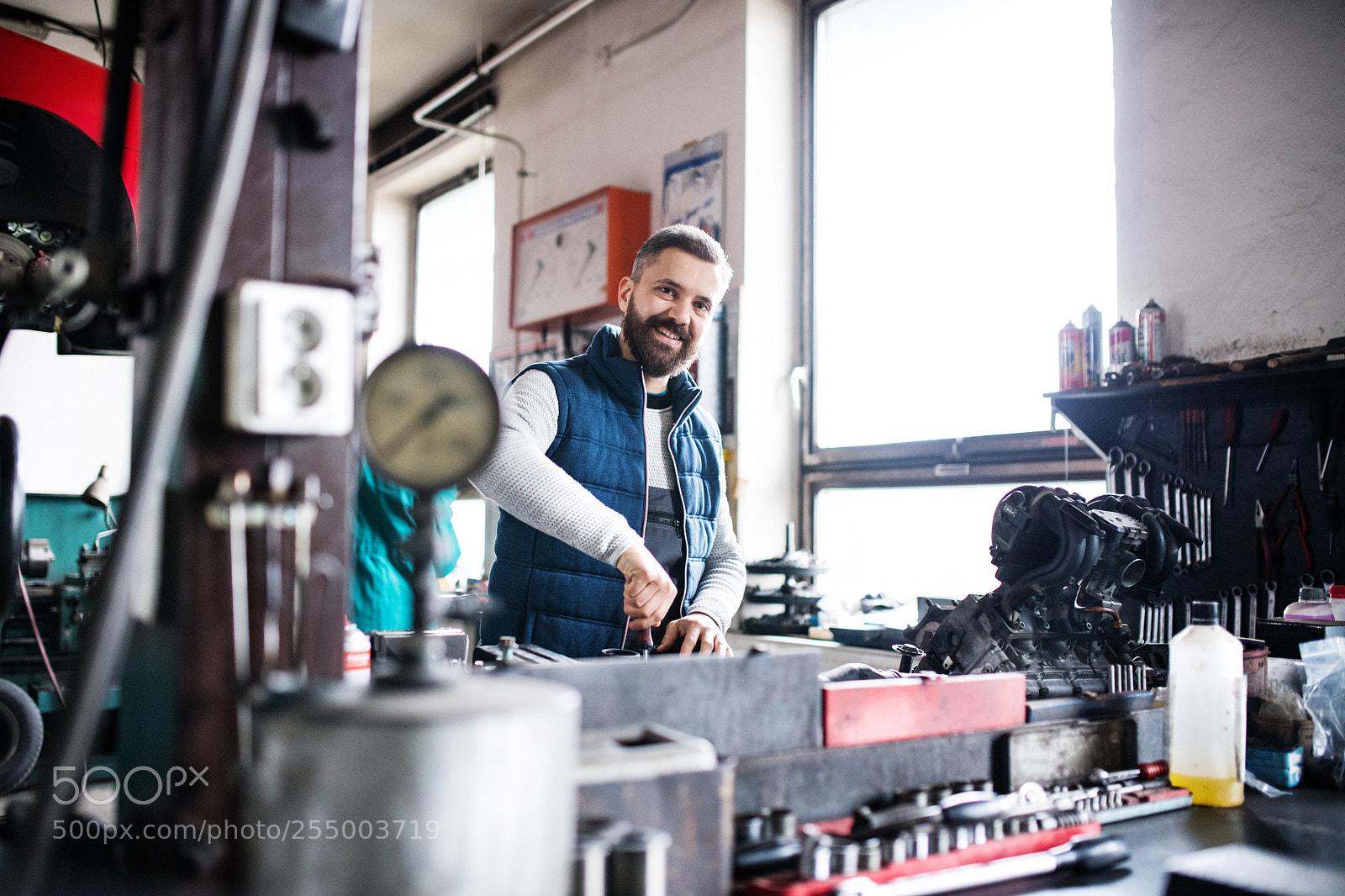 Nikon D5 sample photo. Man mechanic repairing a photography