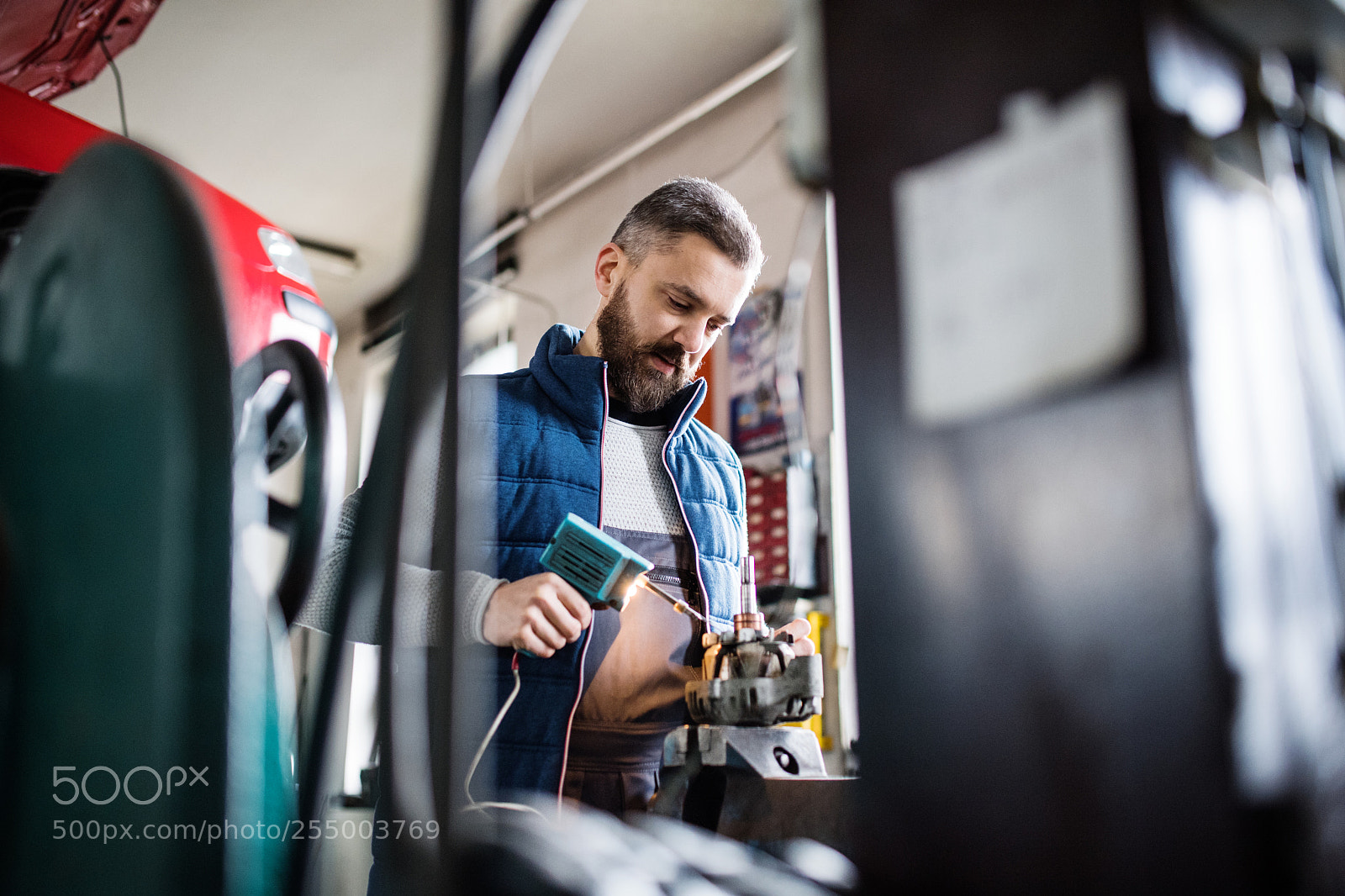 Nikon D5 sample photo. Man mechanic repairing a photography