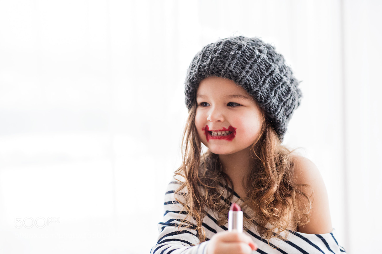Nikon D5 sample photo. A small happy girl photography