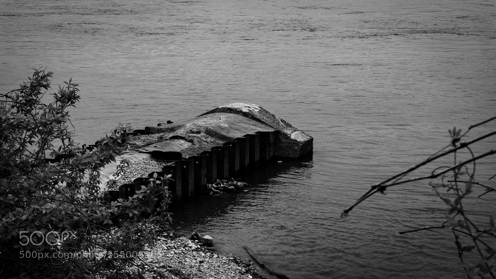 Sony a6000 sample photo. Broken dock photography