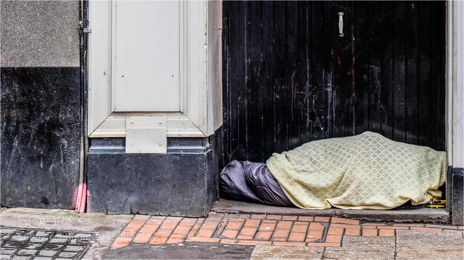 Fujifilm X-T10 sample photo. Homeless photography