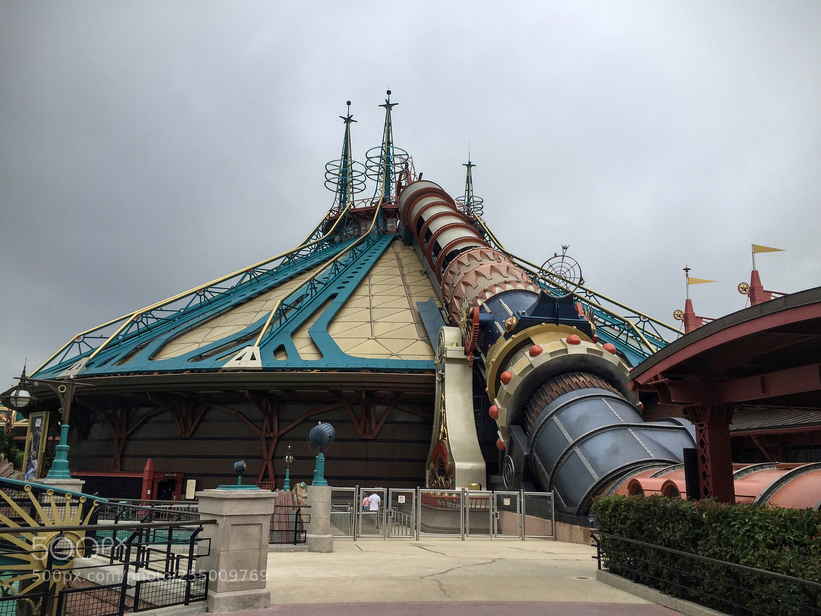 Apple iPhone 6 sample photo. Disneylandparis photography