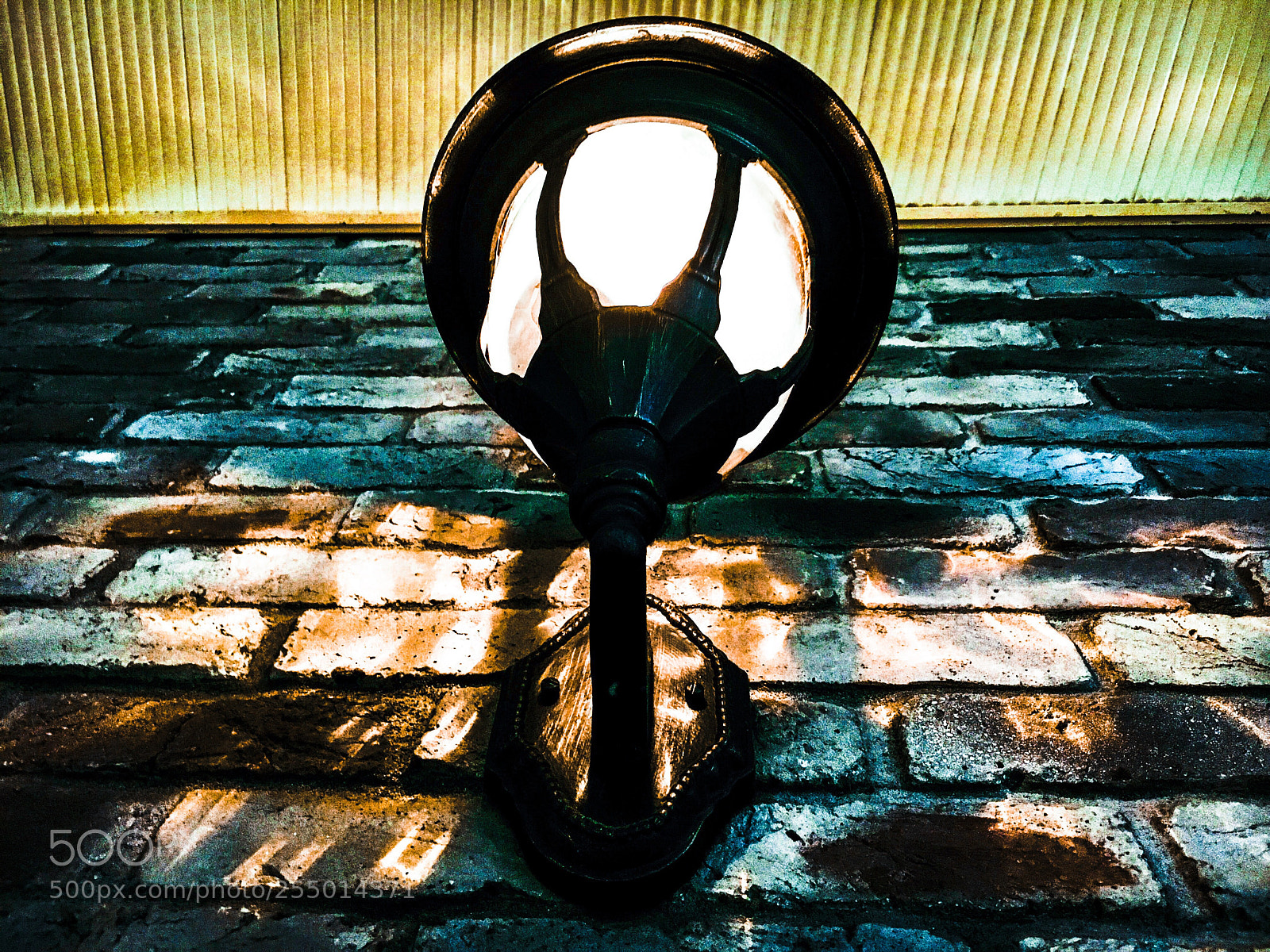 Apple iPhone 6s sample photo. Street light photography