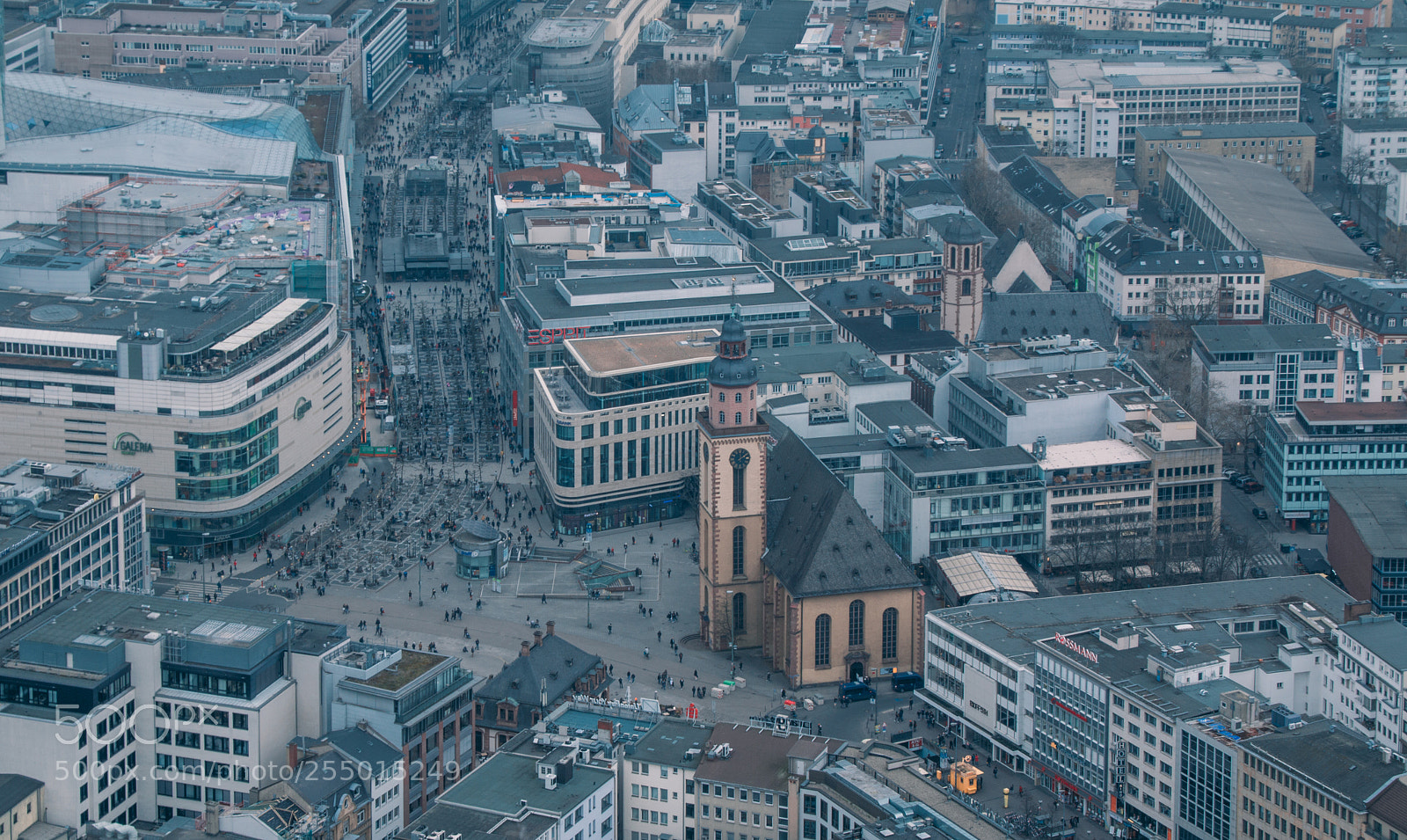 Canon EOS 70D sample photo. City flow photography