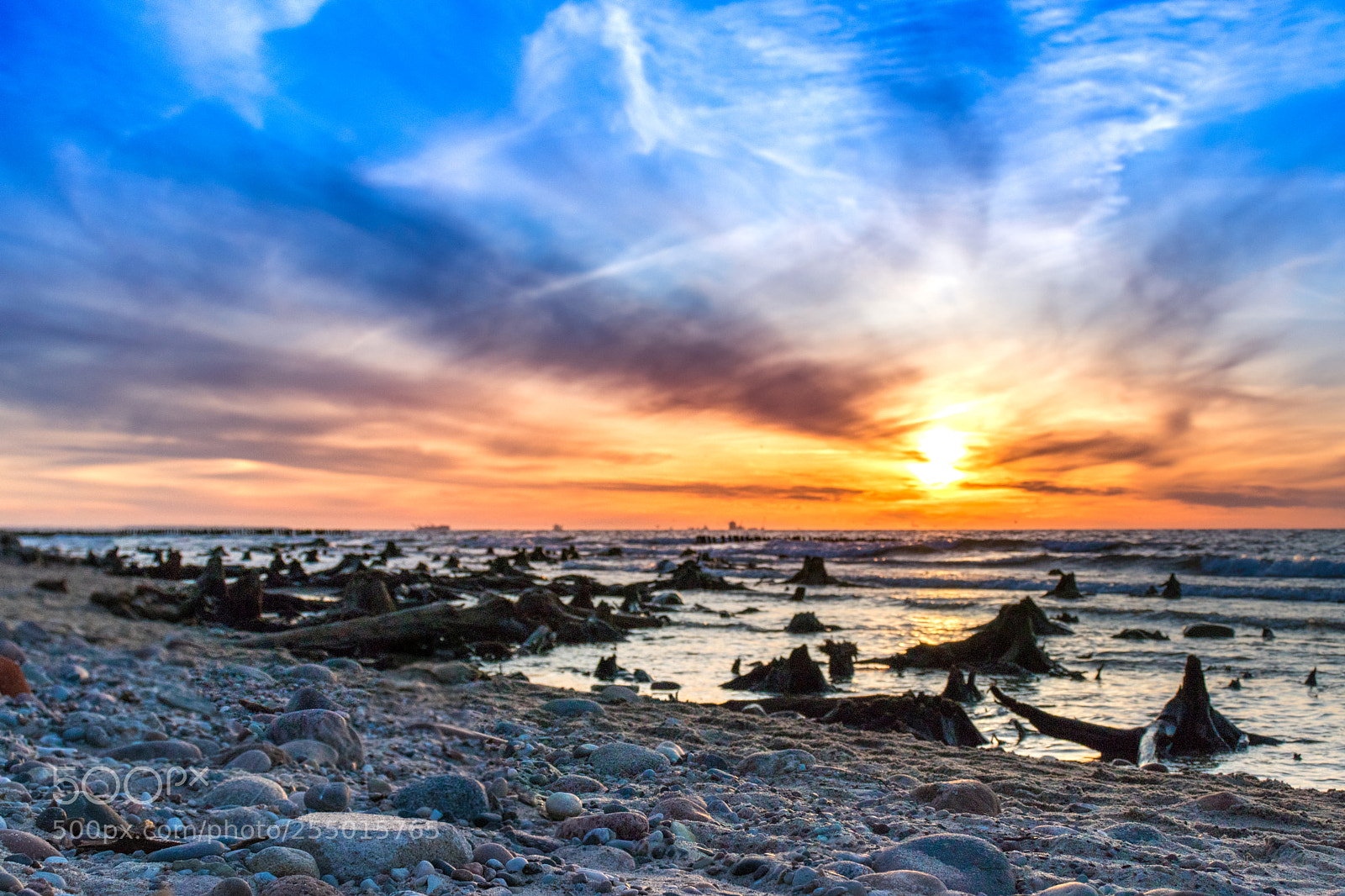 Canon EOS 77D (EOS 9000D / EOS 770D) sample photo. Sunset in zelenogradsk photography