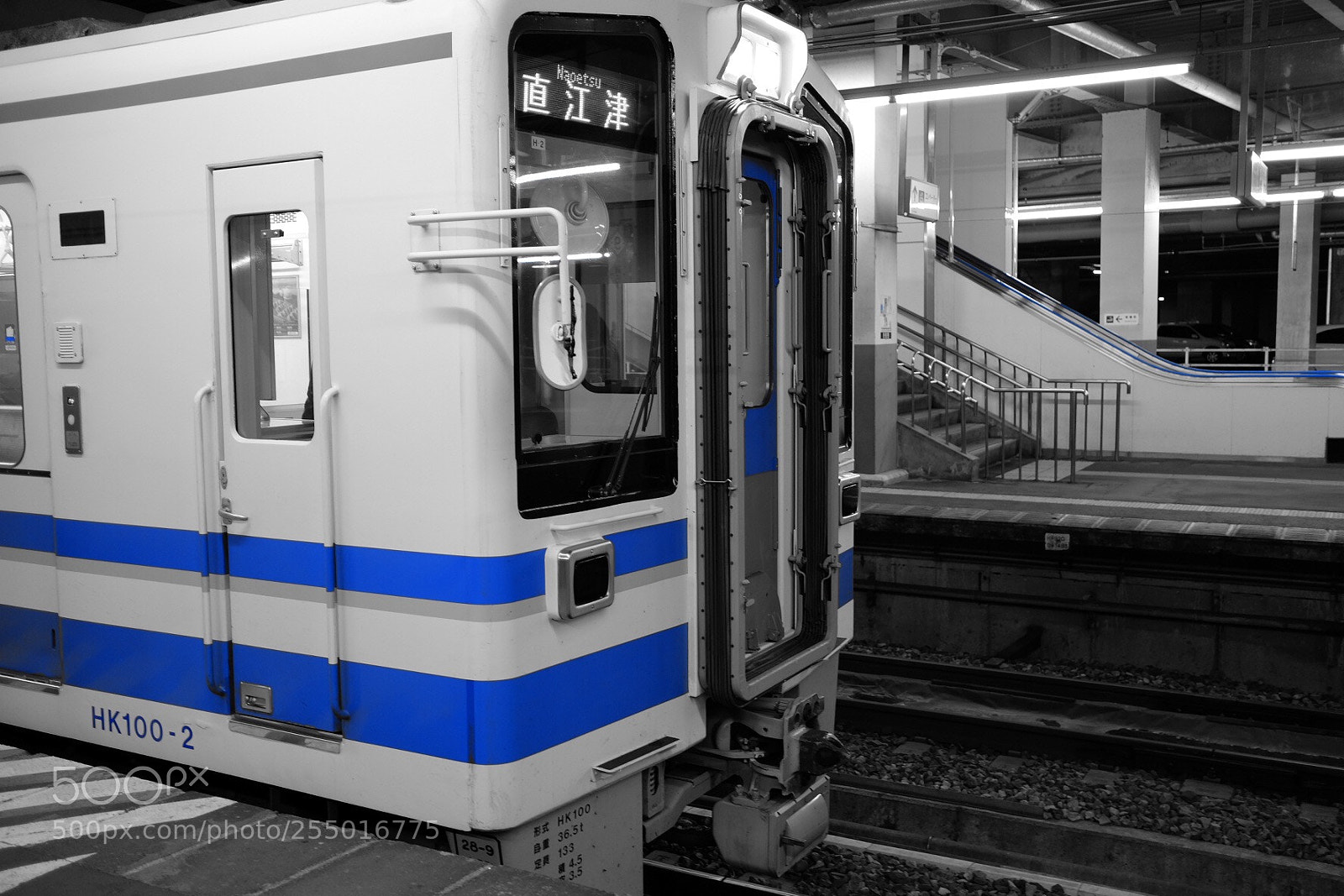 Fujifilm X-E2 sample photo. Train photography