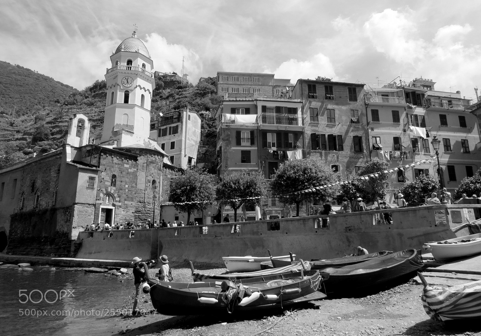 Canon PowerShot SX40 HS sample photo. Boats ashore photography