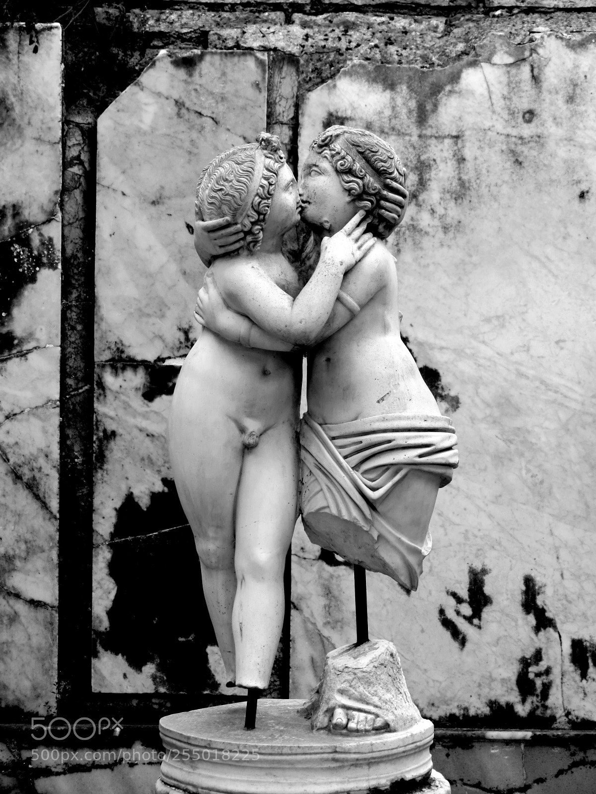 Canon PowerShot SX40 HS sample photo. A lovers embrace photography