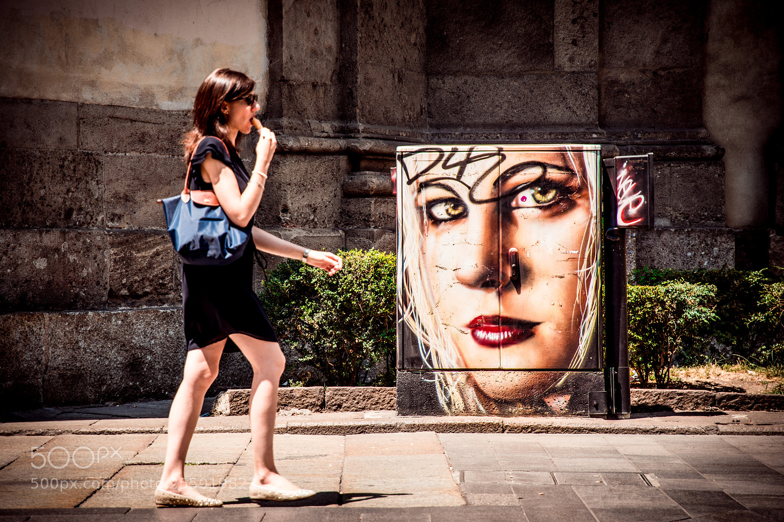 Nikon D5200 sample photo. Face off photography