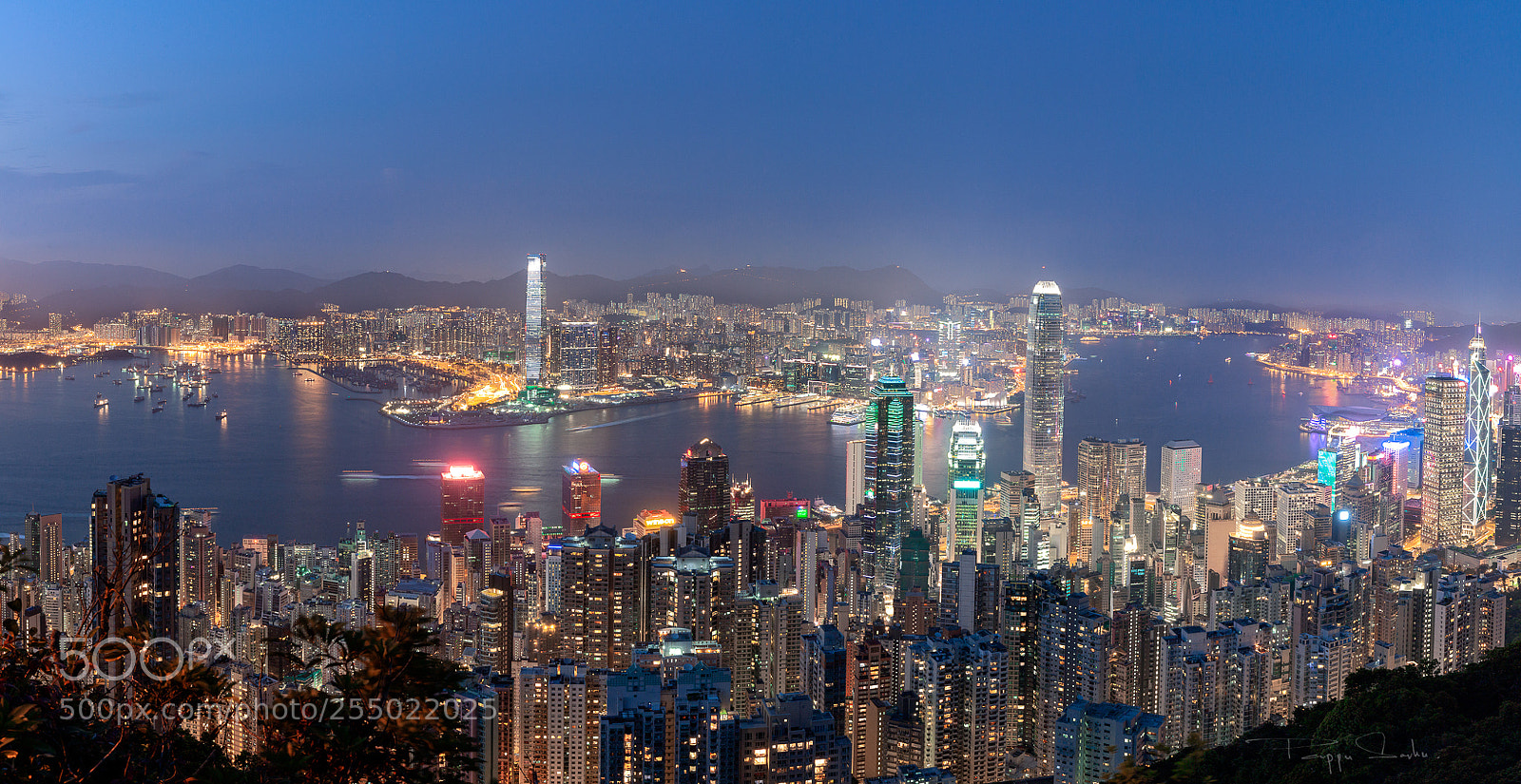 Canon EOS 5D Mark II sample photo. Panoramic view hong kong photography