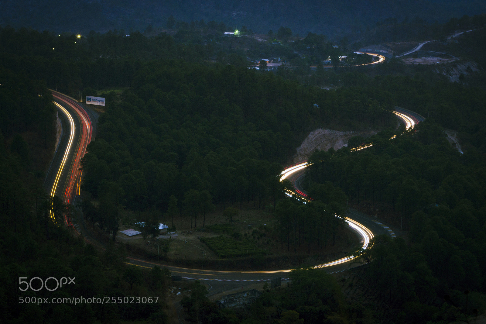 Sony SLT-A57 sample photo. Light curves photography