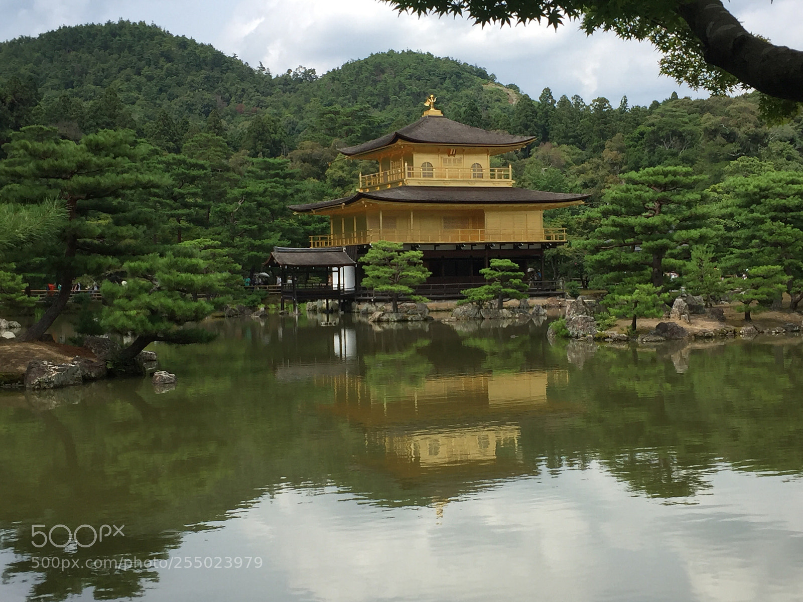 Apple iPhone 6 sample photo. Golden pavilion photography