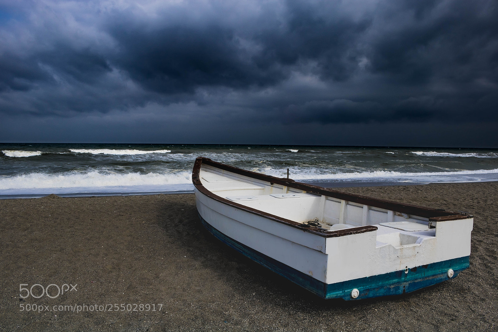 Canon EOS 750D (EOS Rebel T6i / EOS Kiss X8i) sample photo. La mar revuelta photography