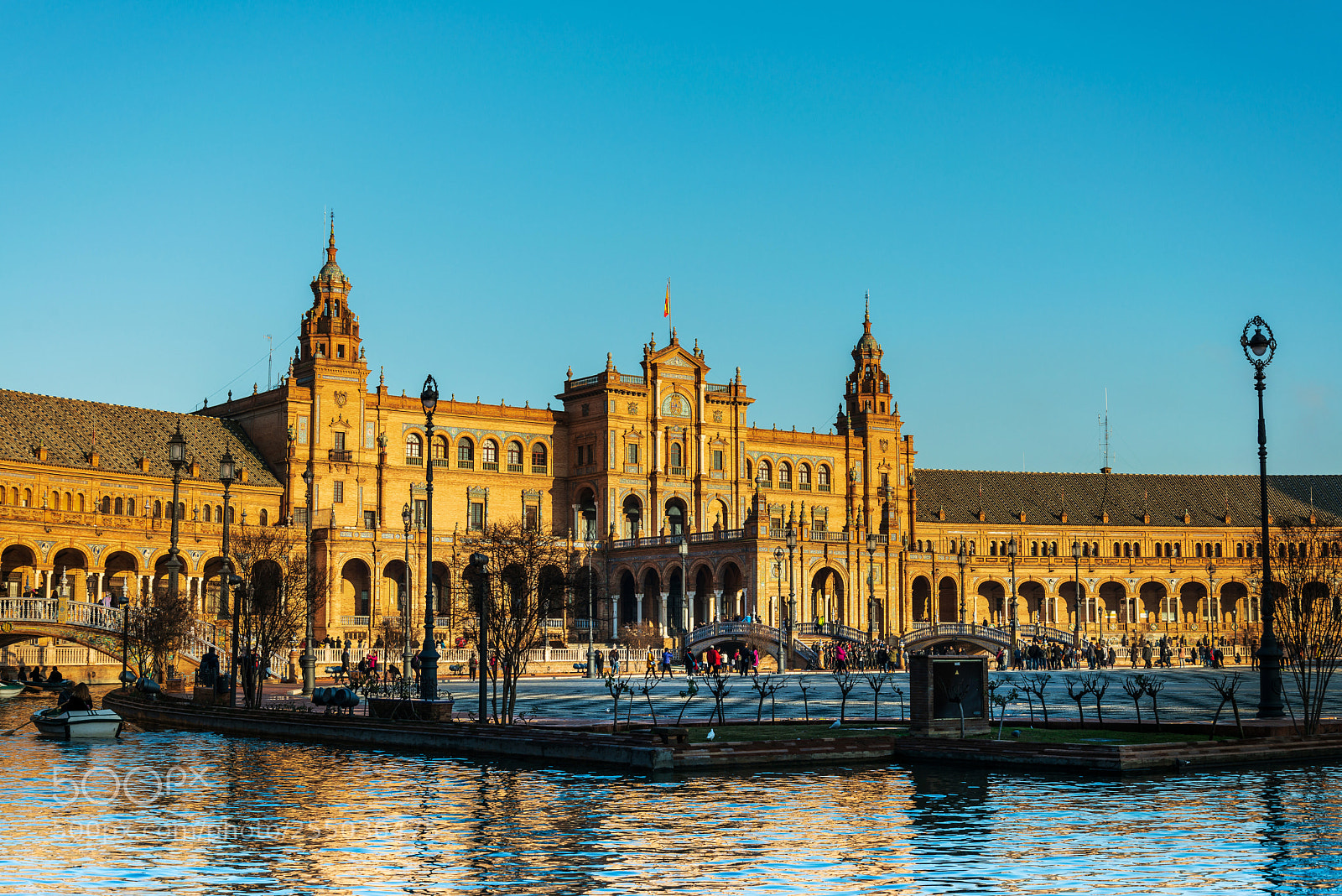 Nikon D800 sample photo. The spain square is photography