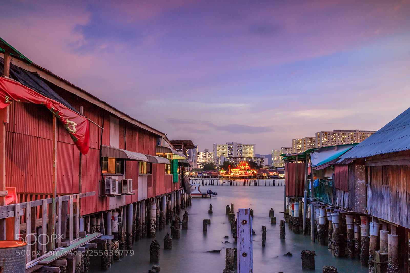 Canon EOS 6D Mark II sample photo. Water village photography
