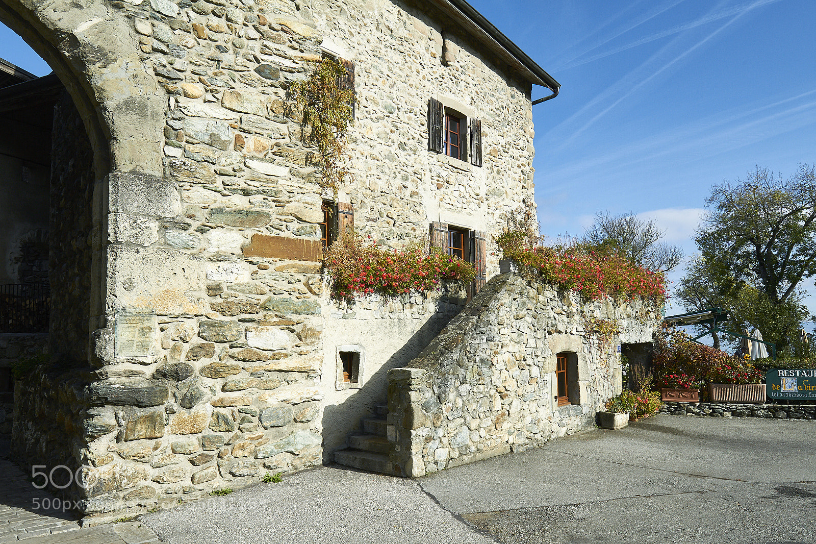 Canon EOS 7D sample photo. Entrance, yvoire photography