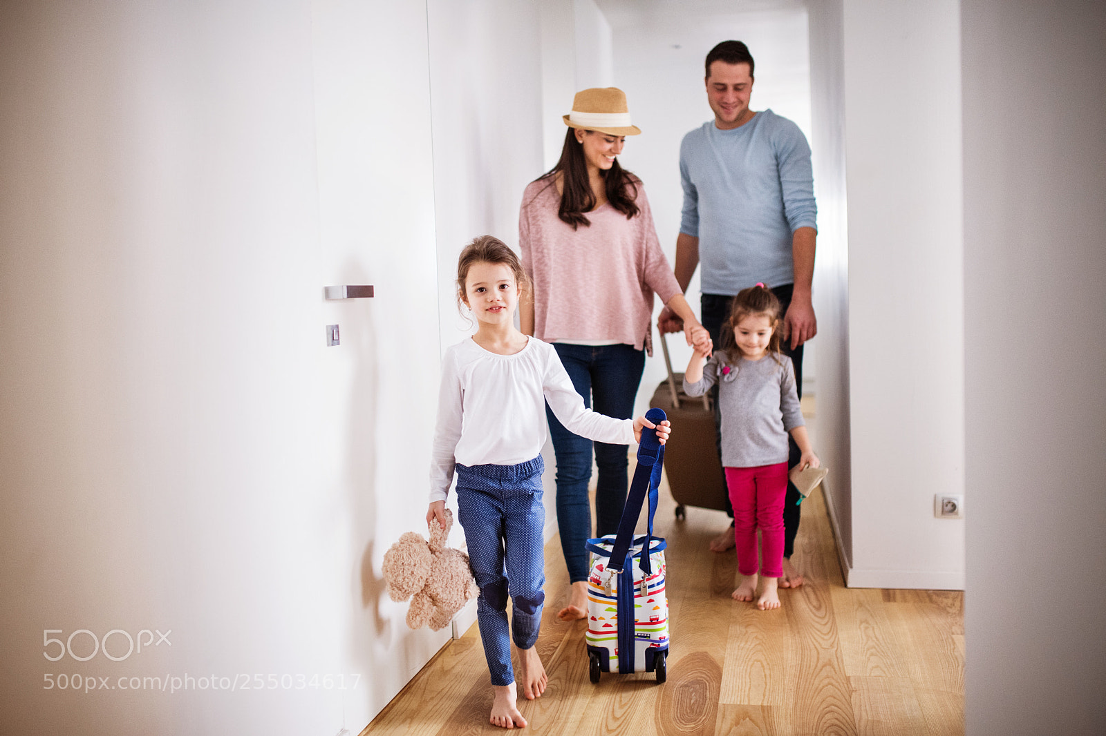 Nikon D5 sample photo. Young family with two photography