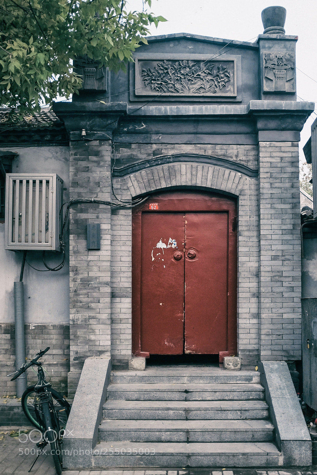 Fujifilm X100T sample photo. Door photography
