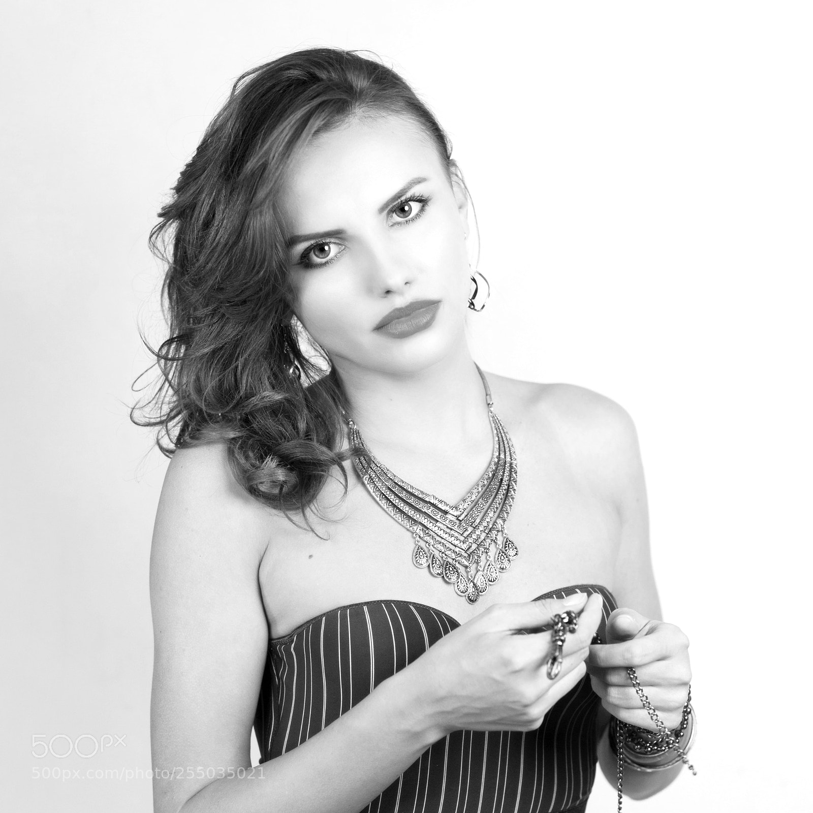 Canon EOS 5D Mark II sample photo. Iulia (bw) photography