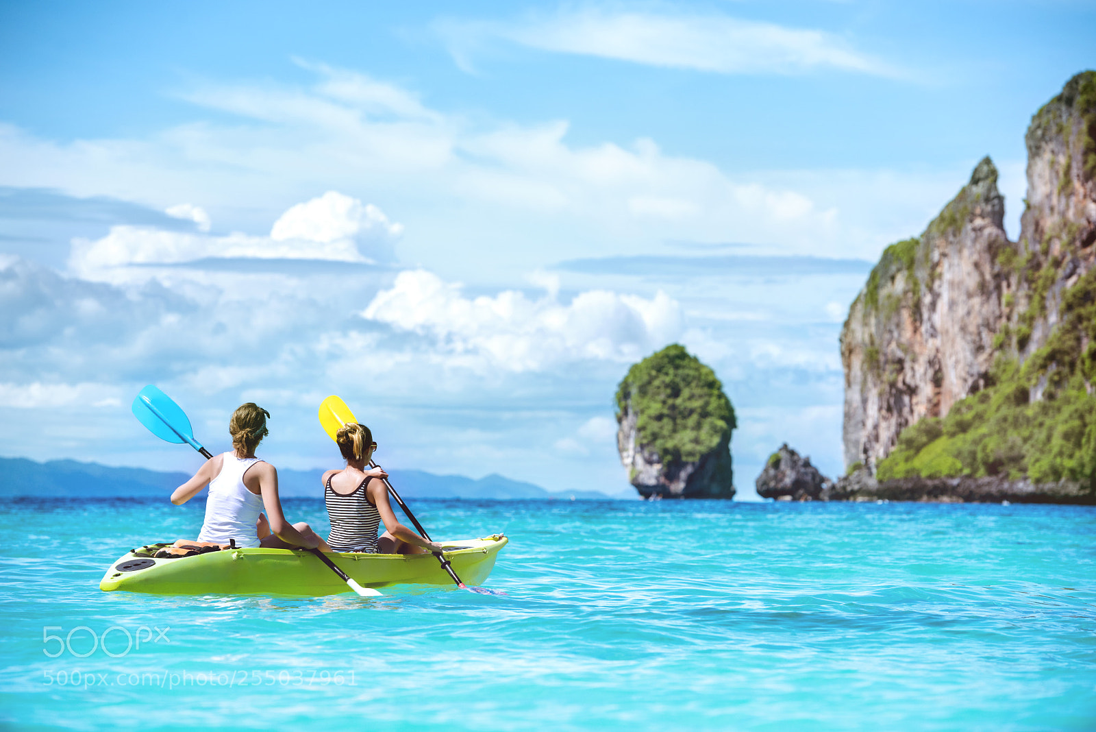 Nikon D810 sample photo. Two girls kayaking kanoeing photography
