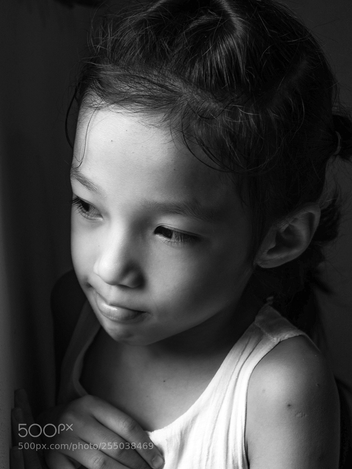 Olympus OM-D E-M10 II sample photo. Hide-and-seek photography