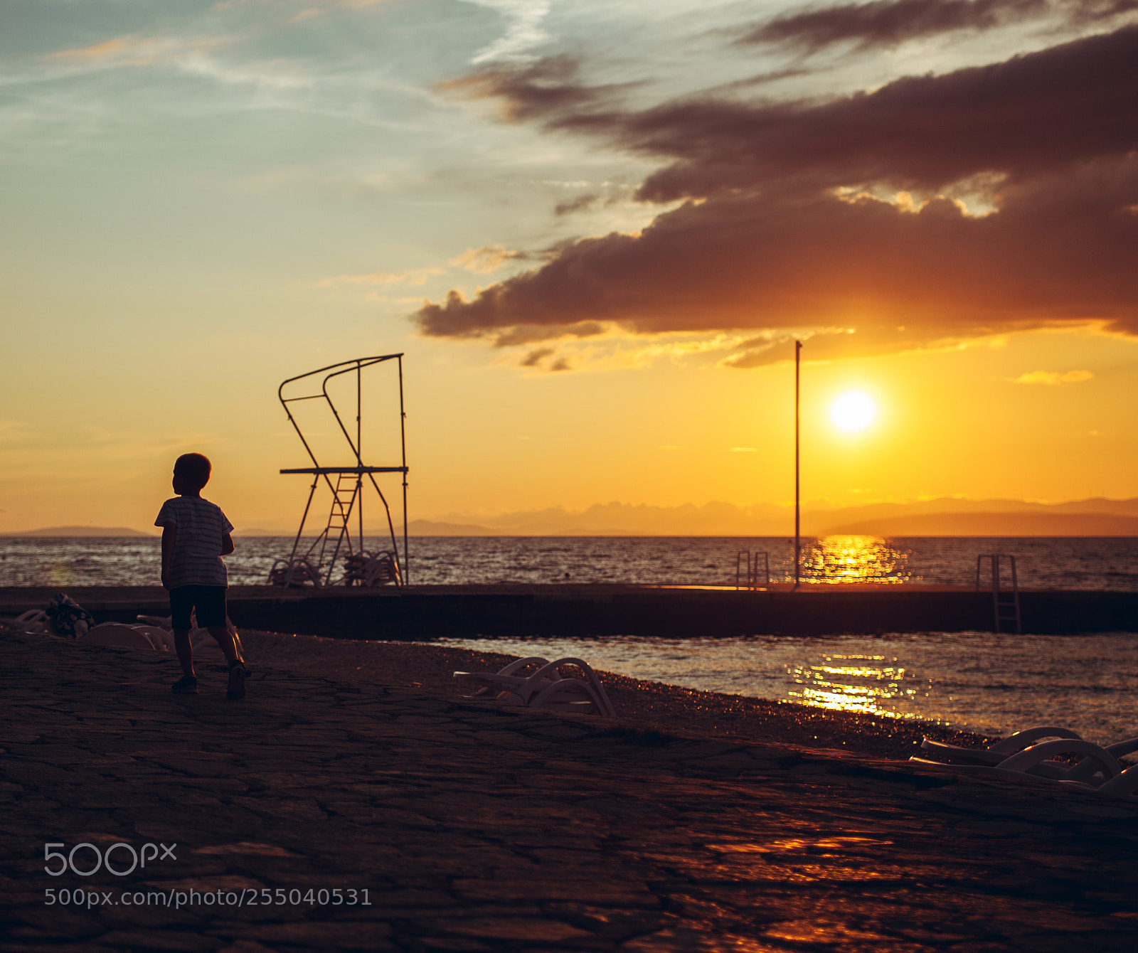Canon EOS 5D Mark II sample photo. Sundownkid photography