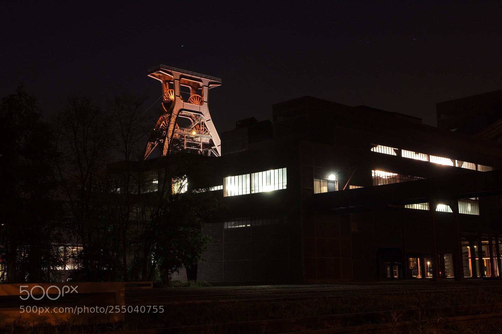 Canon EOS 77D (EOS 9000D / EOS 770D) sample photo. Zeche zollverein schacht xii photography