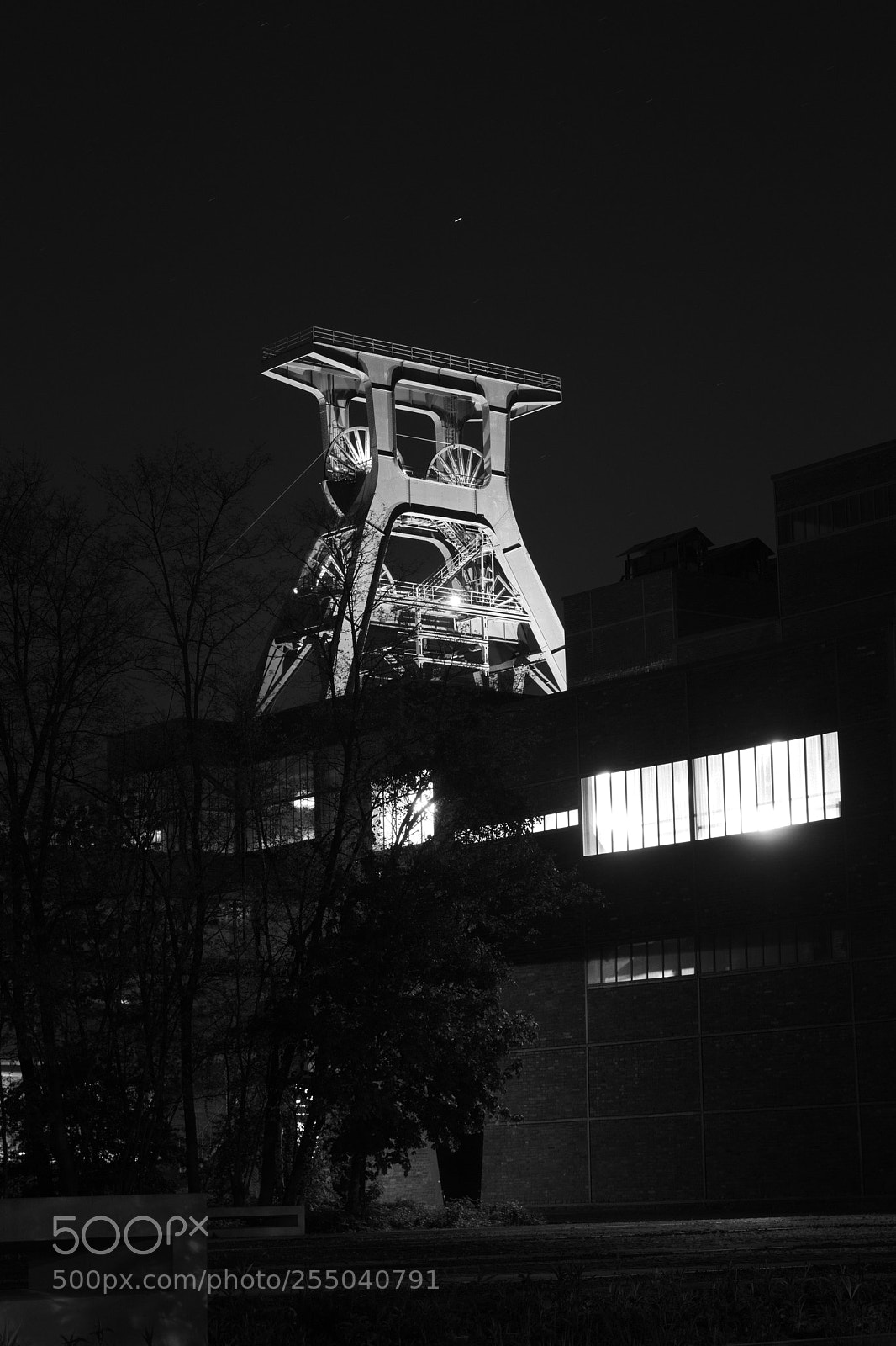 Canon EOS 77D (EOS 9000D / EOS 770D) sample photo. Zeche zollverein schacht xii photography