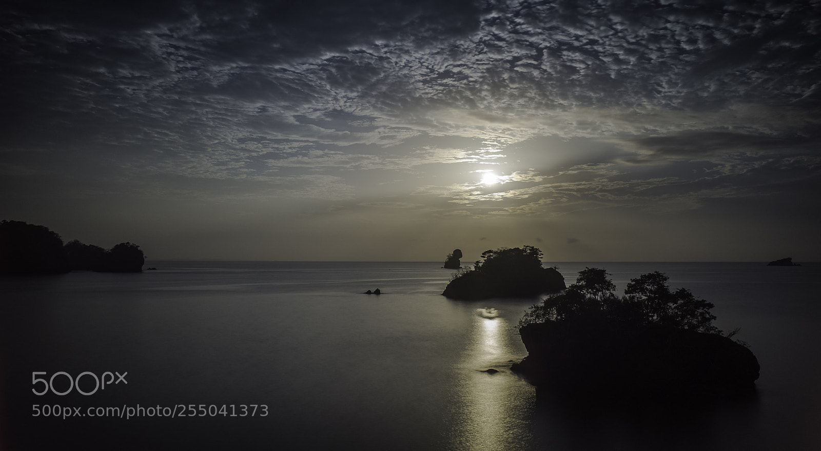 Ricoh GR II sample photo. Daybreak on isla san photography