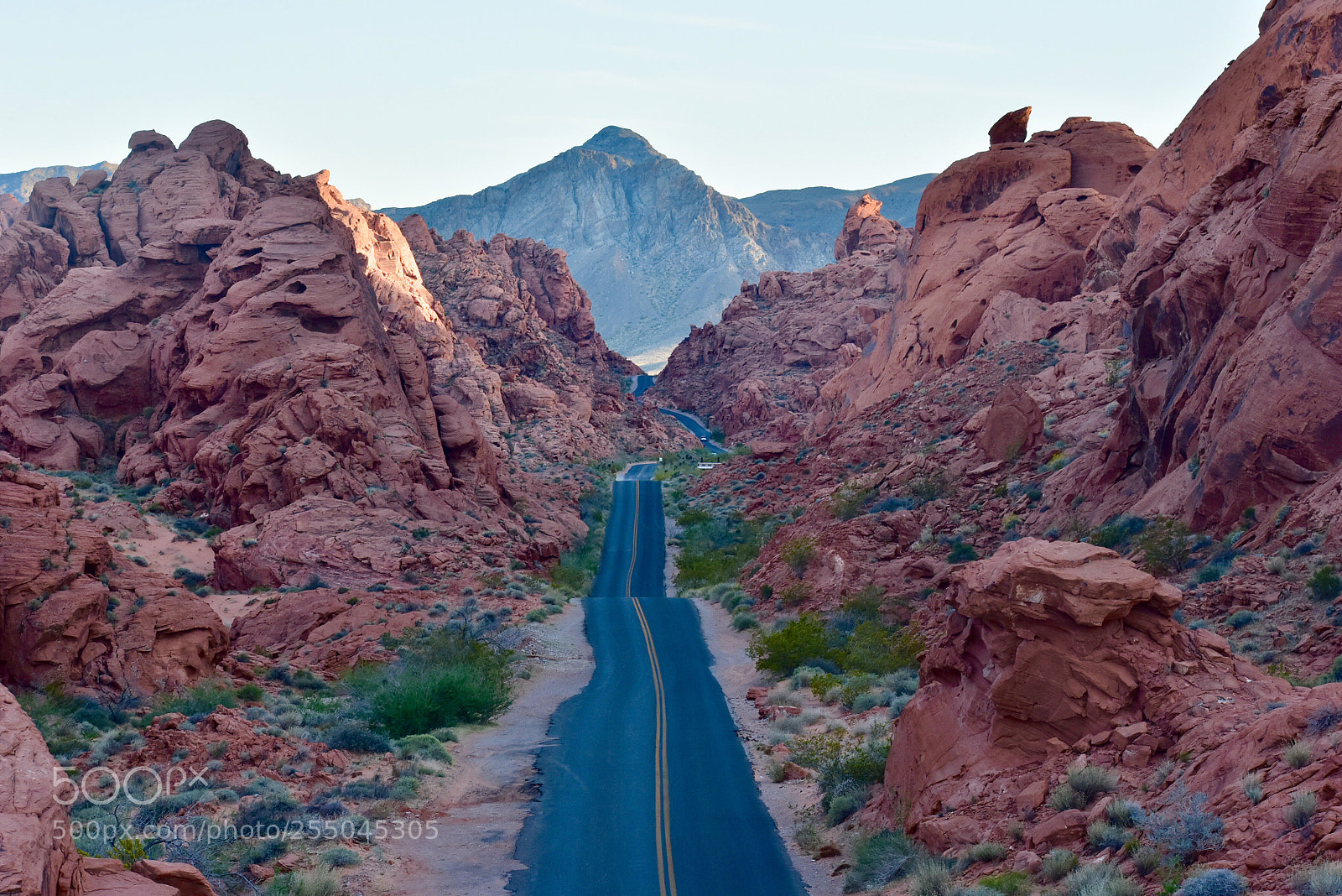 Nikon D3400 sample photo. A curvy road in photography