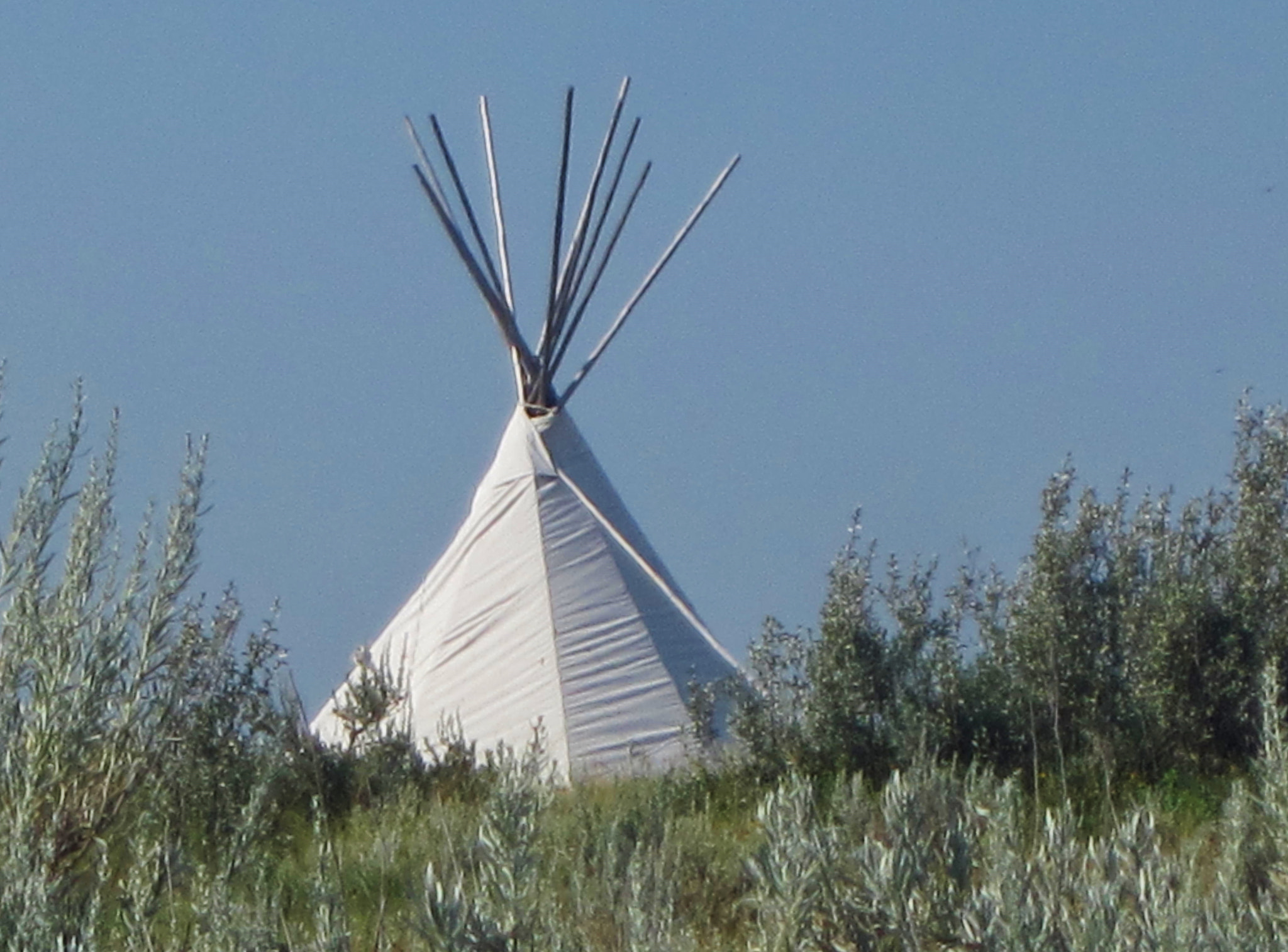 Canon PowerShot ELPH 100 HS (IXUS 115 HS / IXY 210F) sample photo. First people of the prairies photography