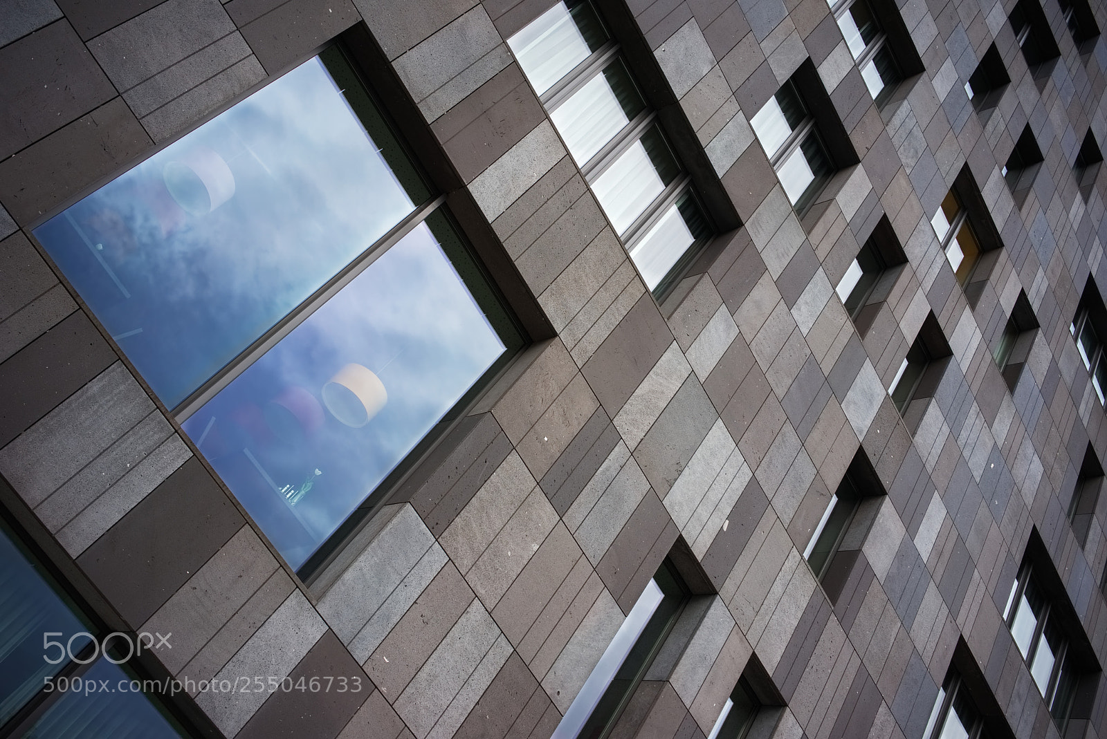Sony a7 II sample photo. Climbing windows photography