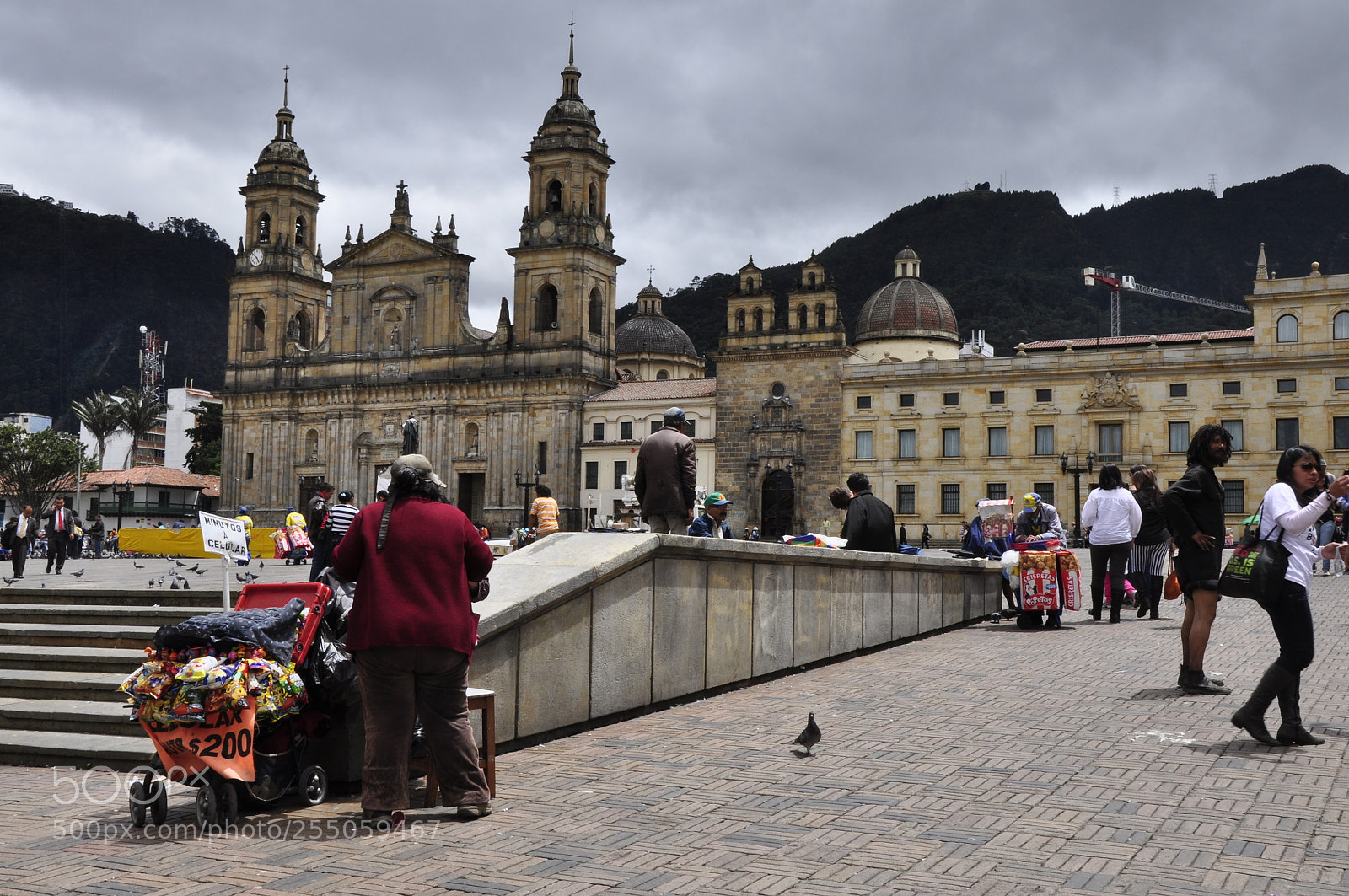 Nikon D90 sample photo. Plaza de bolivar photography