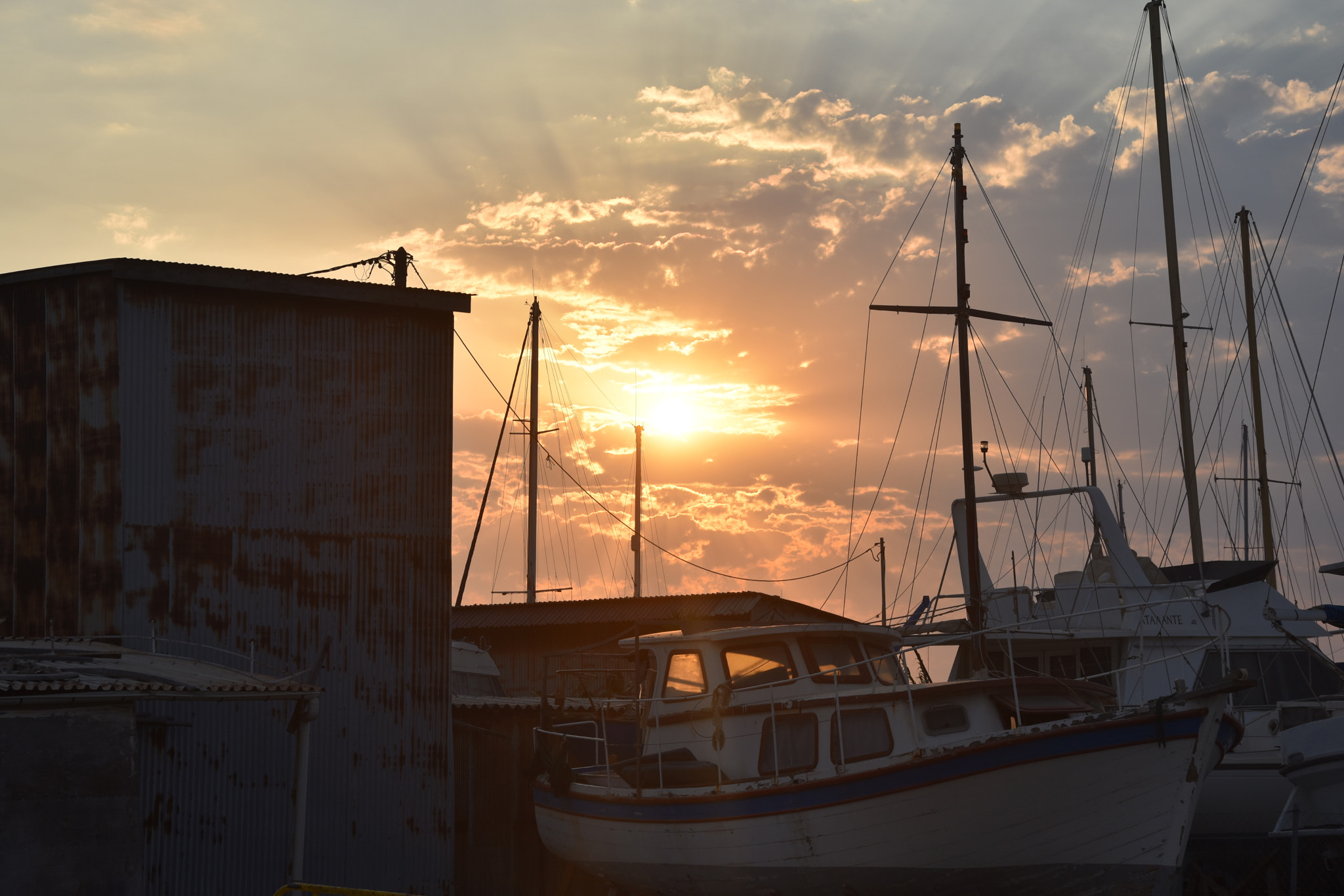 Nikon D3400 sample photo. Dusk on the shipyard photography