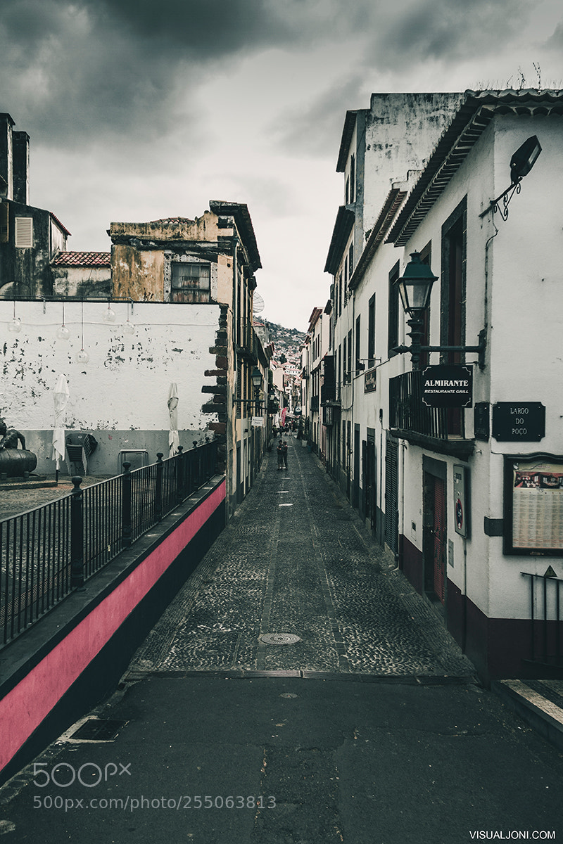 Canon EOS 7D sample photo. Madeira pedestrian alley photography