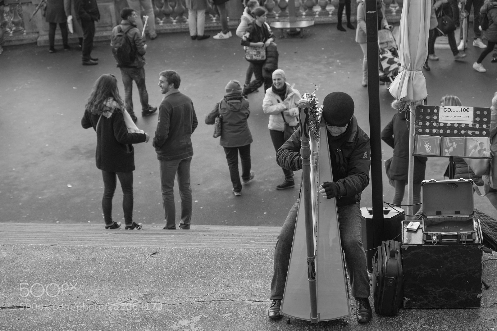 Fujifilm X-T10 sample photo. Sacre coeur - musician photography