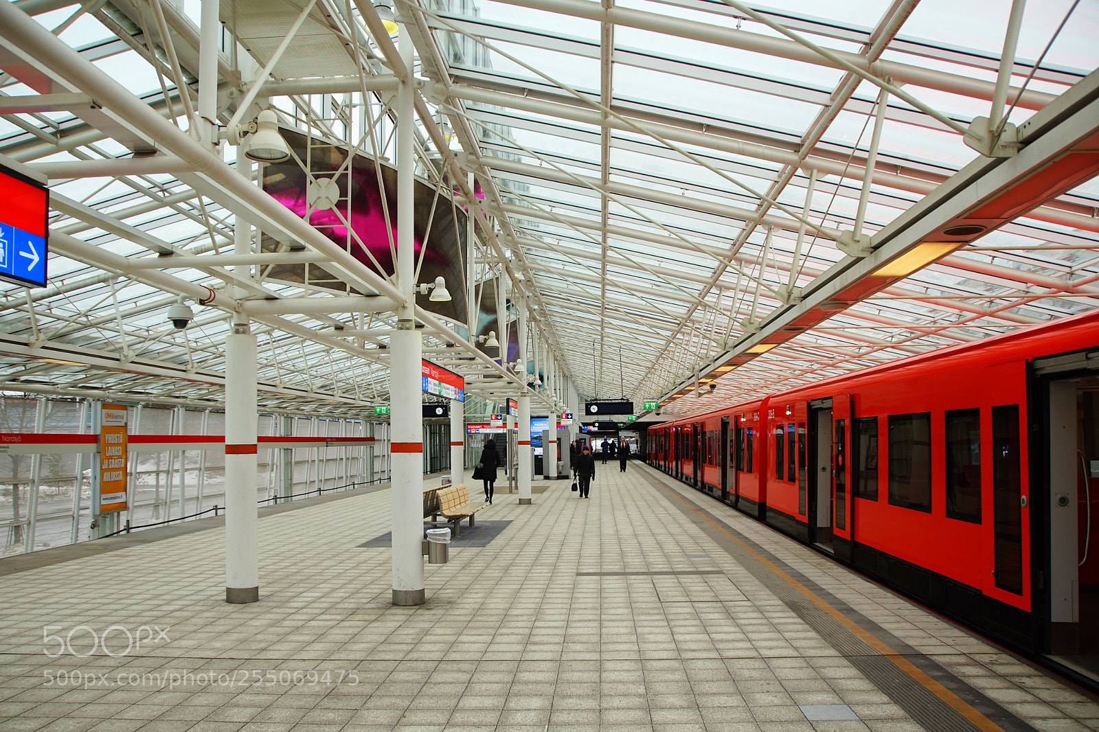 Sony SLT-A77 sample photo. Interior of the station photography