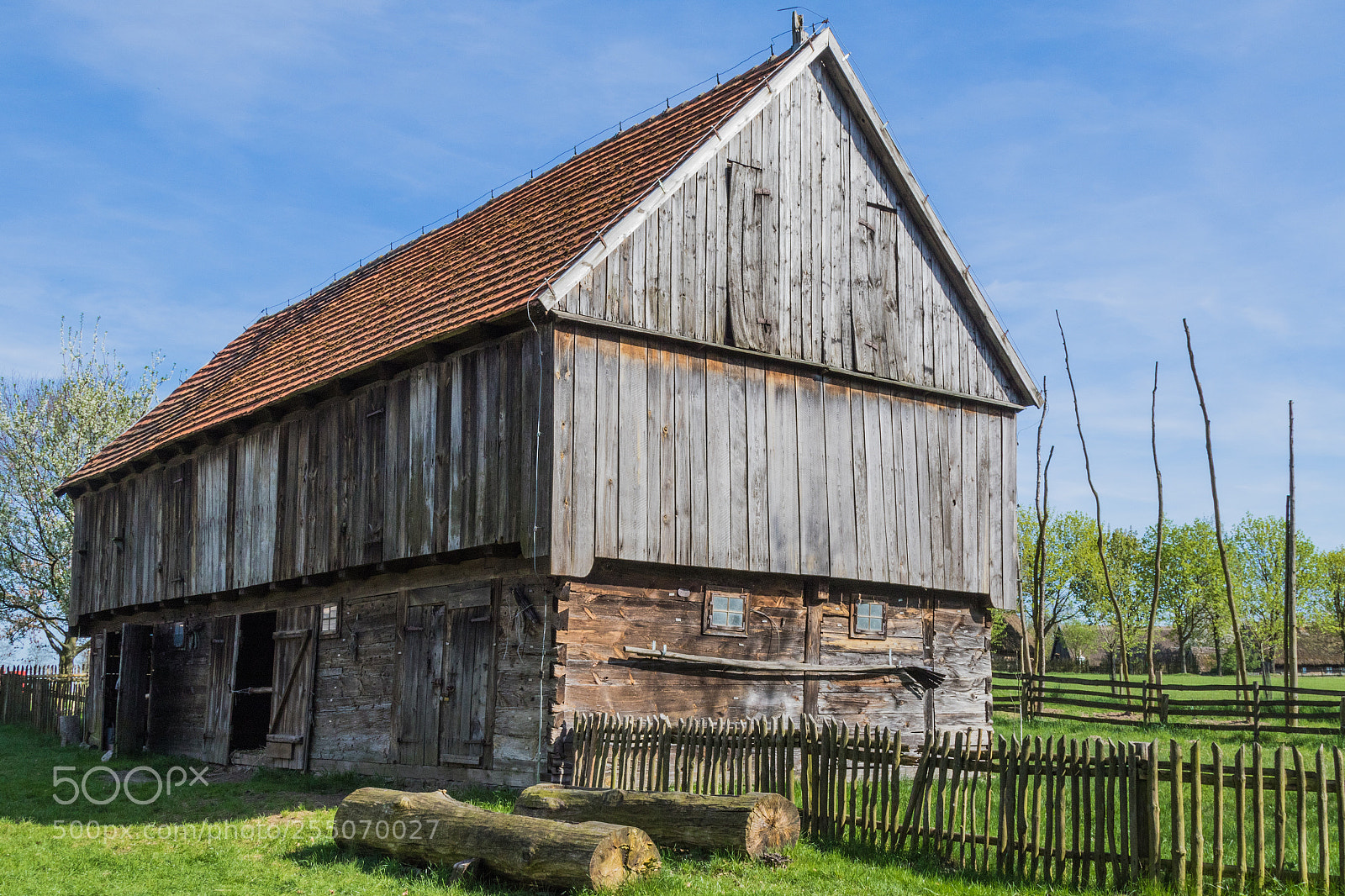 Canon EOS 7D Mark II sample photo. Old farm photography