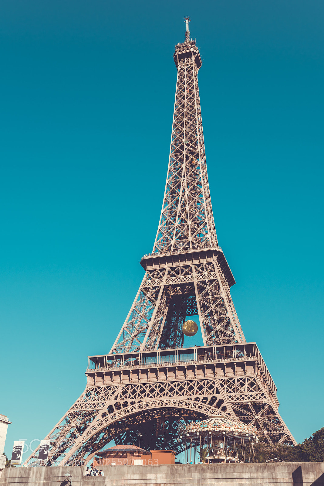 Nikon D810 sample photo. The eiffel tower photography