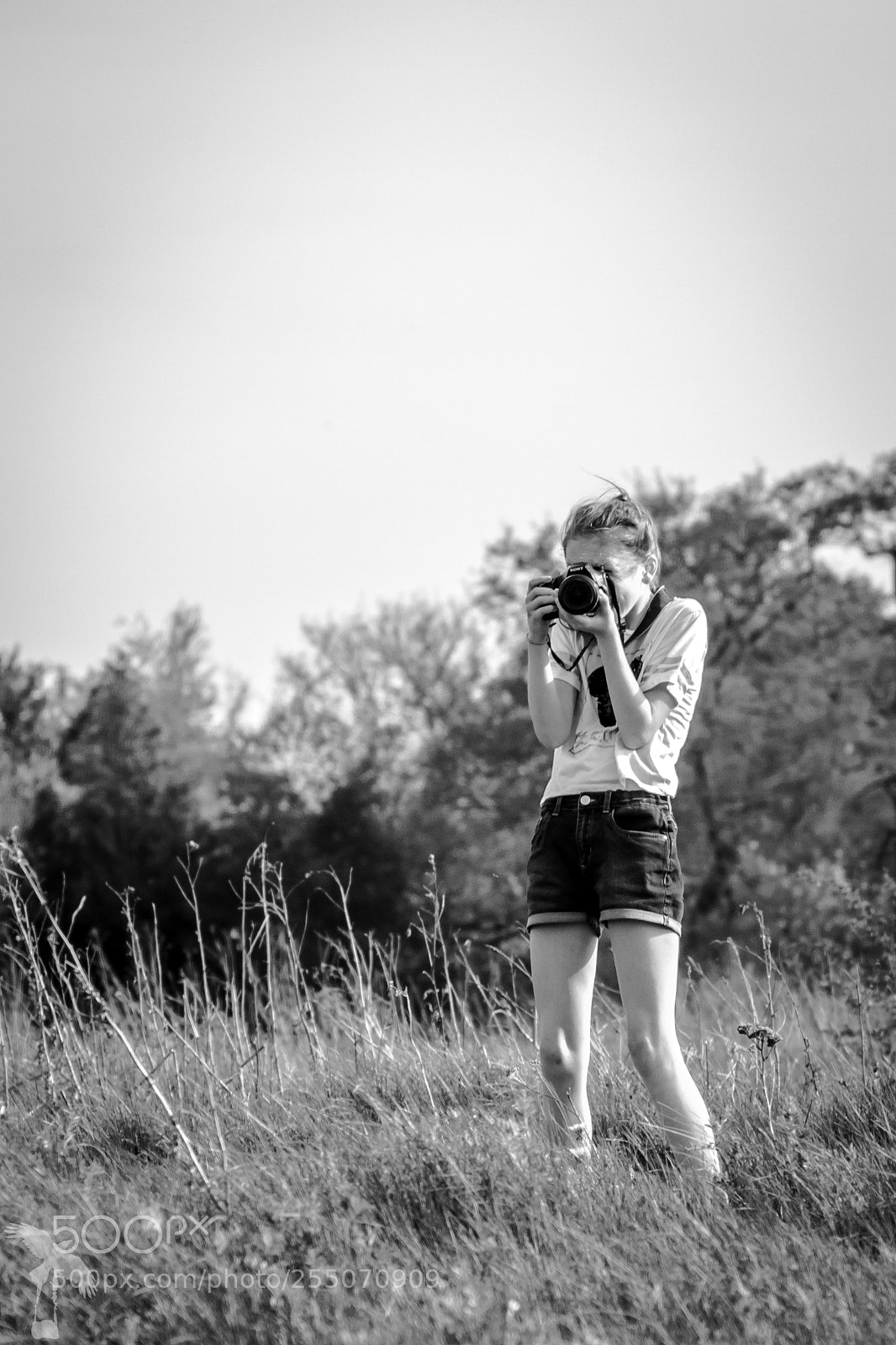 Sony ILCA-77M2 sample photo. Sisterly bonding photography