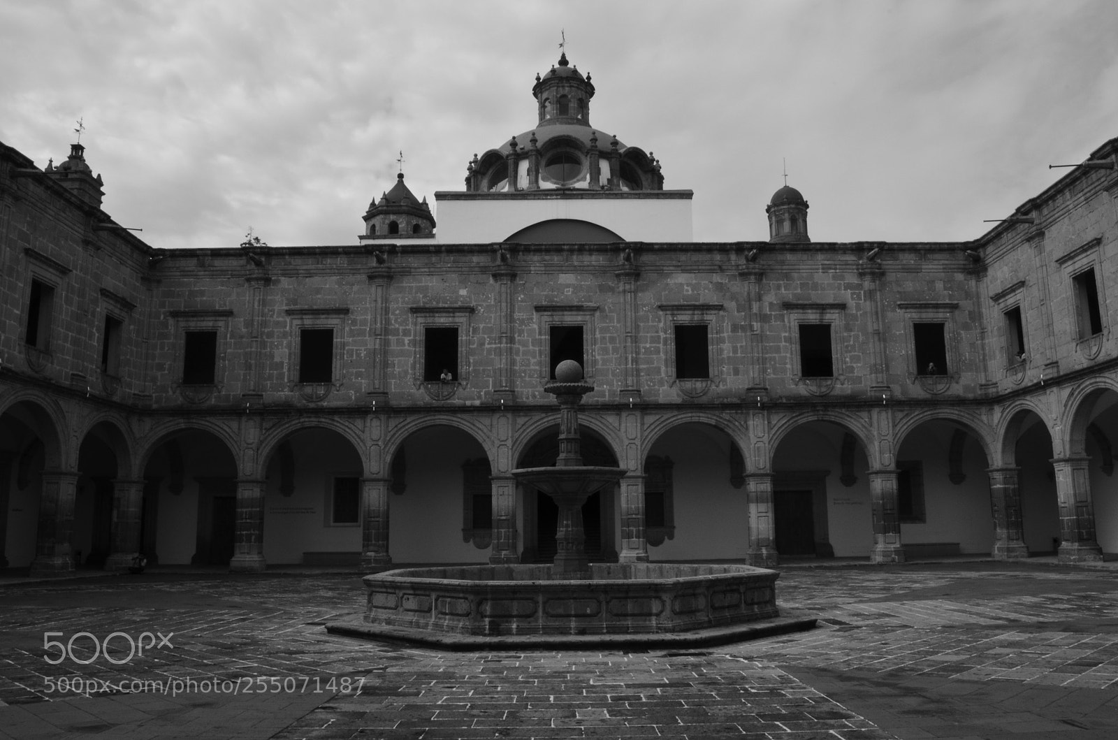 Nikon D5100 sample photo. Interior del centro cultural photography