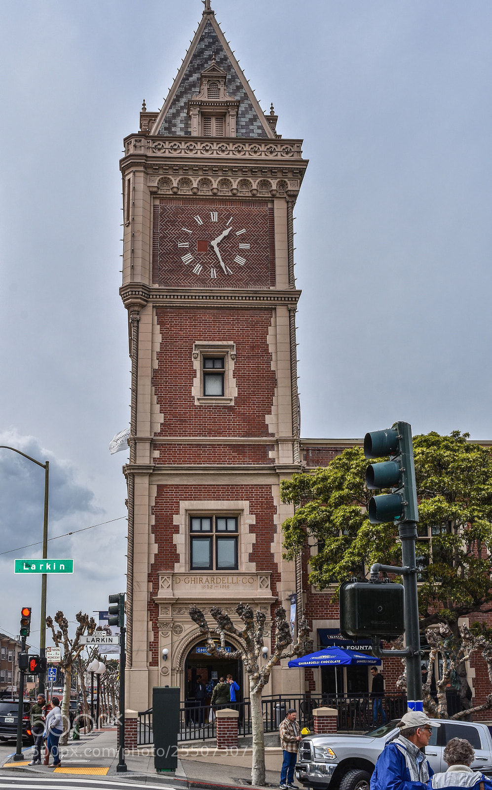 Nikon D7200 sample photo. San francisco ghirardelli square photography