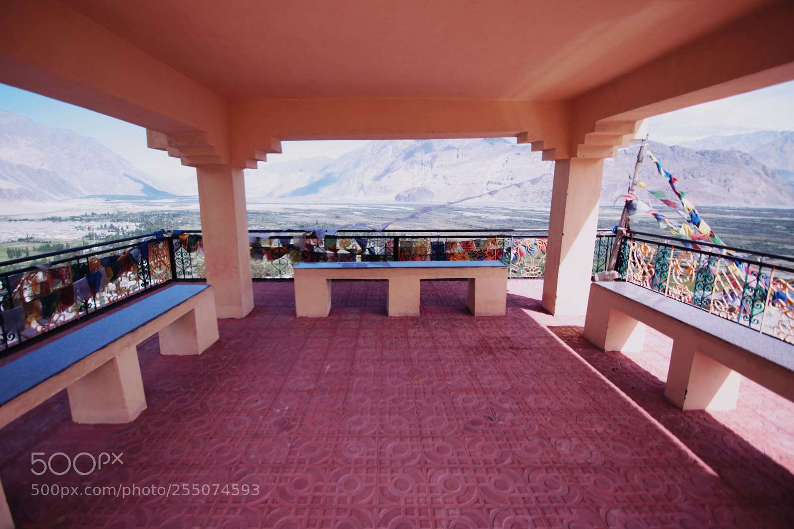Canon EOS 750D (EOS Rebel T6i / EOS Kiss X8i) sample photo. Diskit monastery photography
