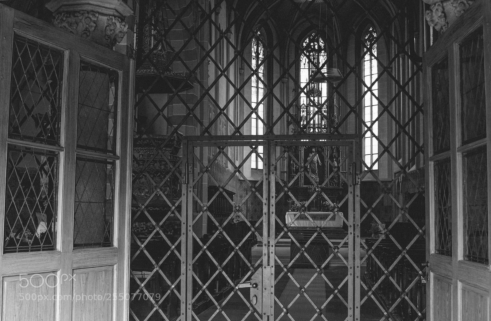 Nikon D7000 sample photo. Enter the church photography