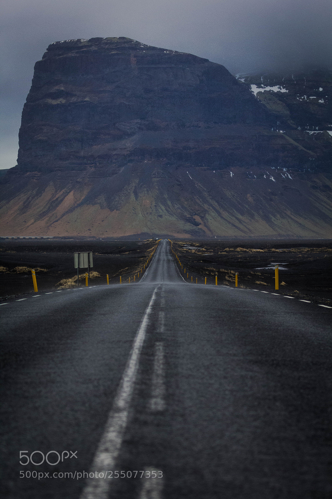 Canon EOS 60D sample photo. Straight down the road photography
