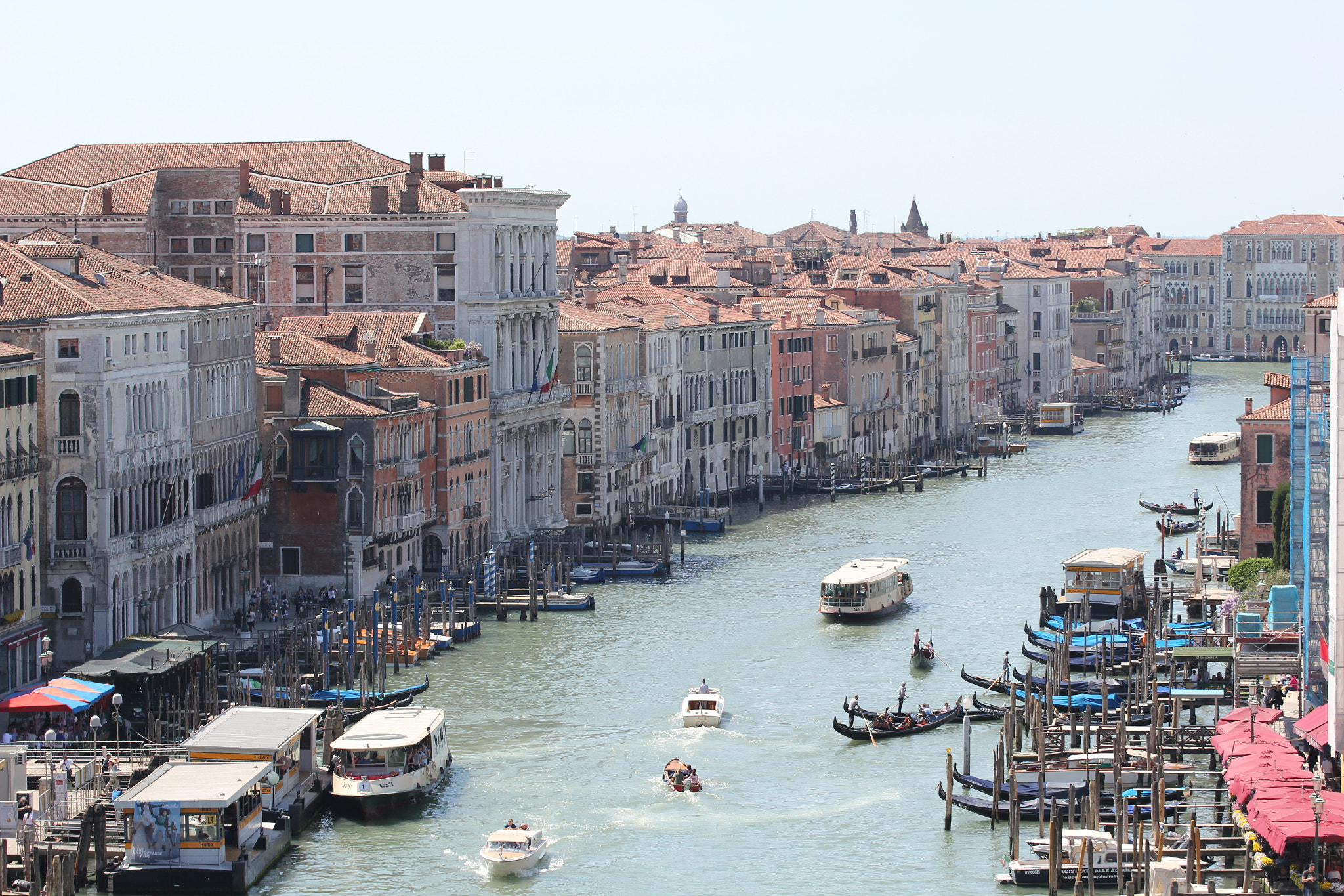 Canon EOS 550D (EOS Rebel T2i / EOS Kiss X4) + Tamron SP 35mm F1.8 Di VC USD sample photo. Canal grande photography