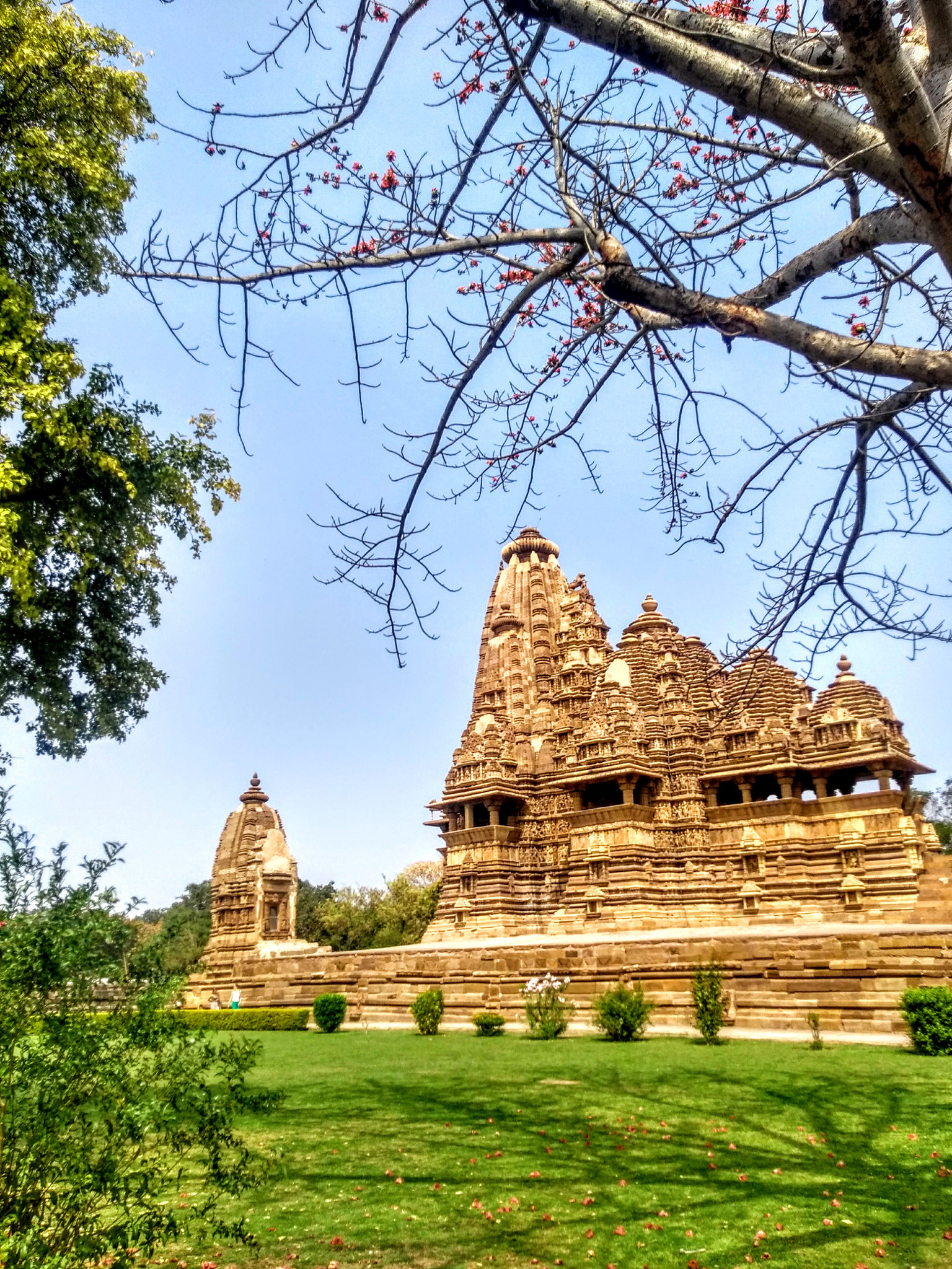 Motorola Moto G (5th Gen) sample photo. Khajuraho, mp photography