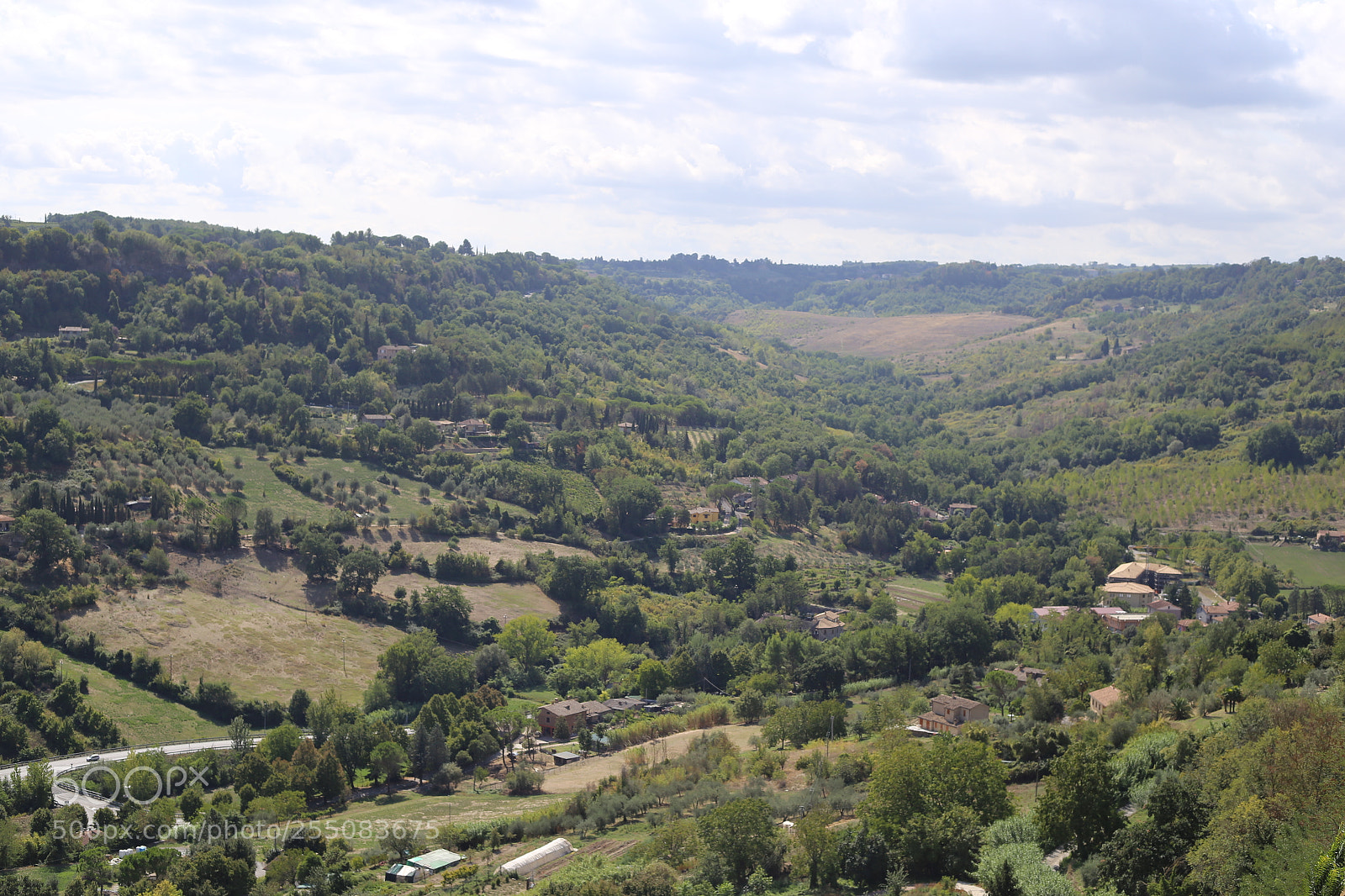 Canon EOS 6D + Canon EF 50mm F1.8 II sample photo. Trip to umbria tuscany photography