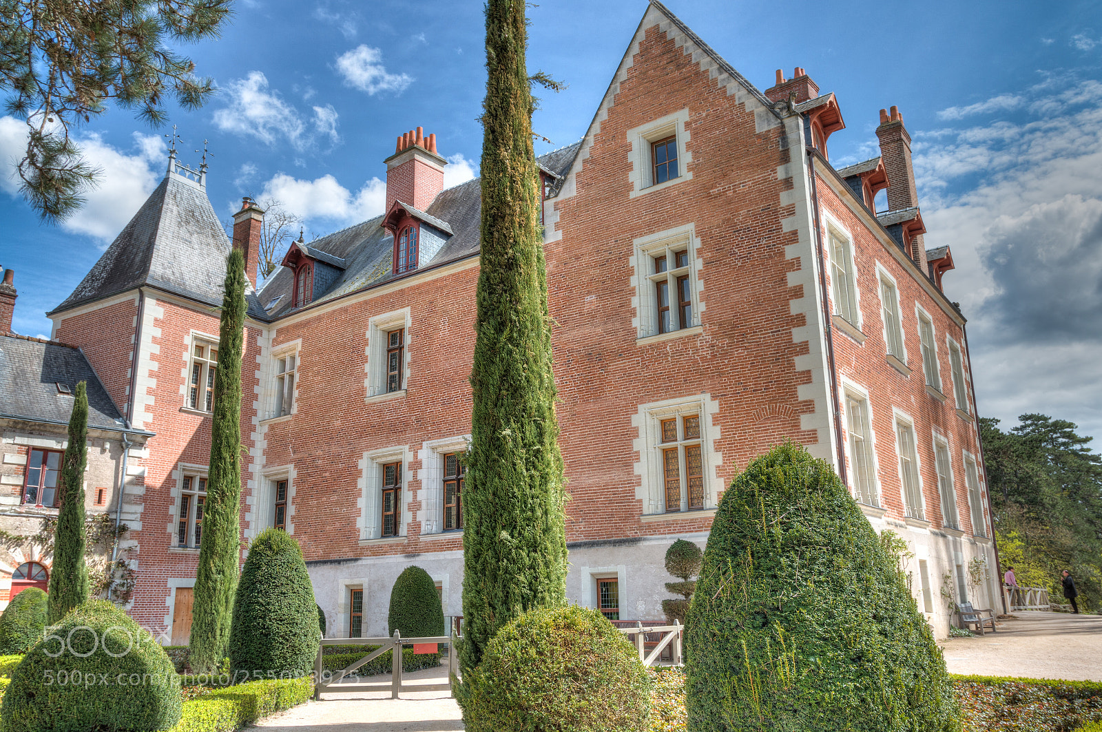 Canon EOS 70D sample photo. Derrière le clos-lucé photography