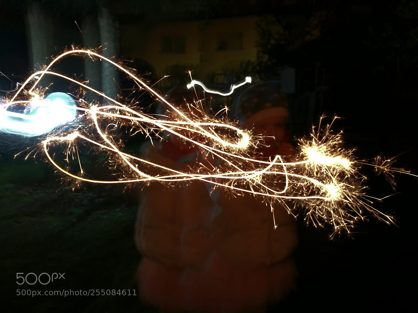 HUAWEI Honor 8 sample photo. Light in the night photography